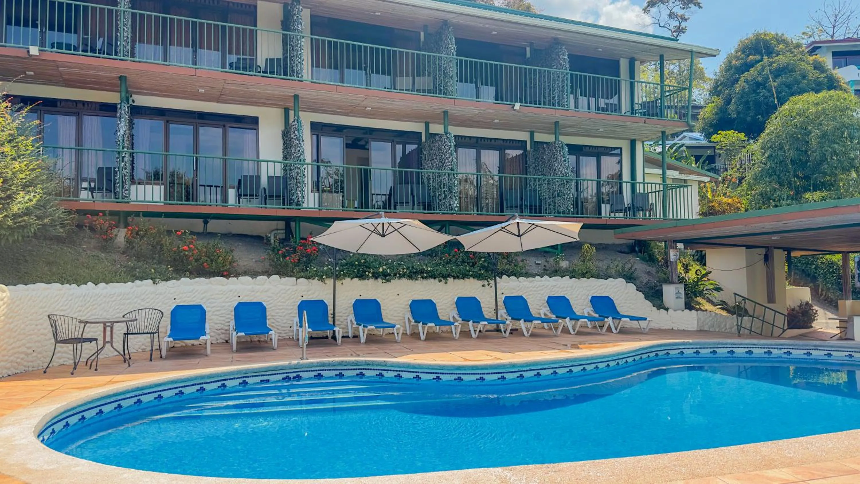 Day in Tabulia Tree Hotel and Villas