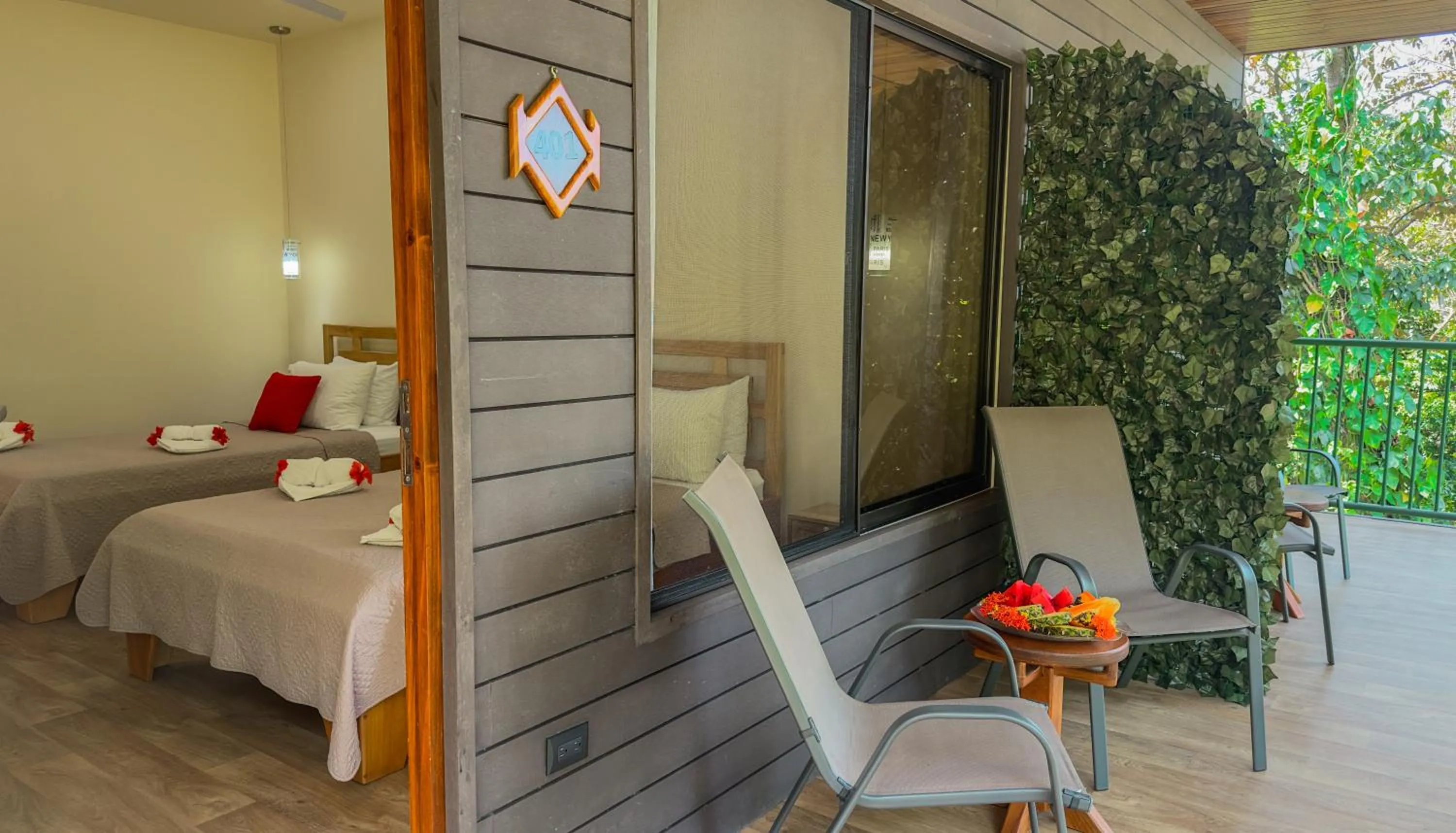 Bed in Tabulia Tree Hotel and Villas