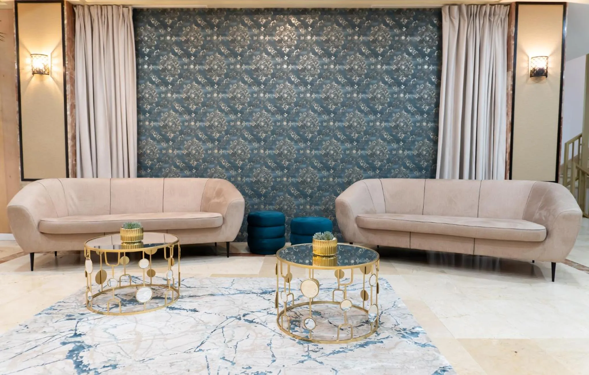 Property building in Hotel Aeropuerto Sur