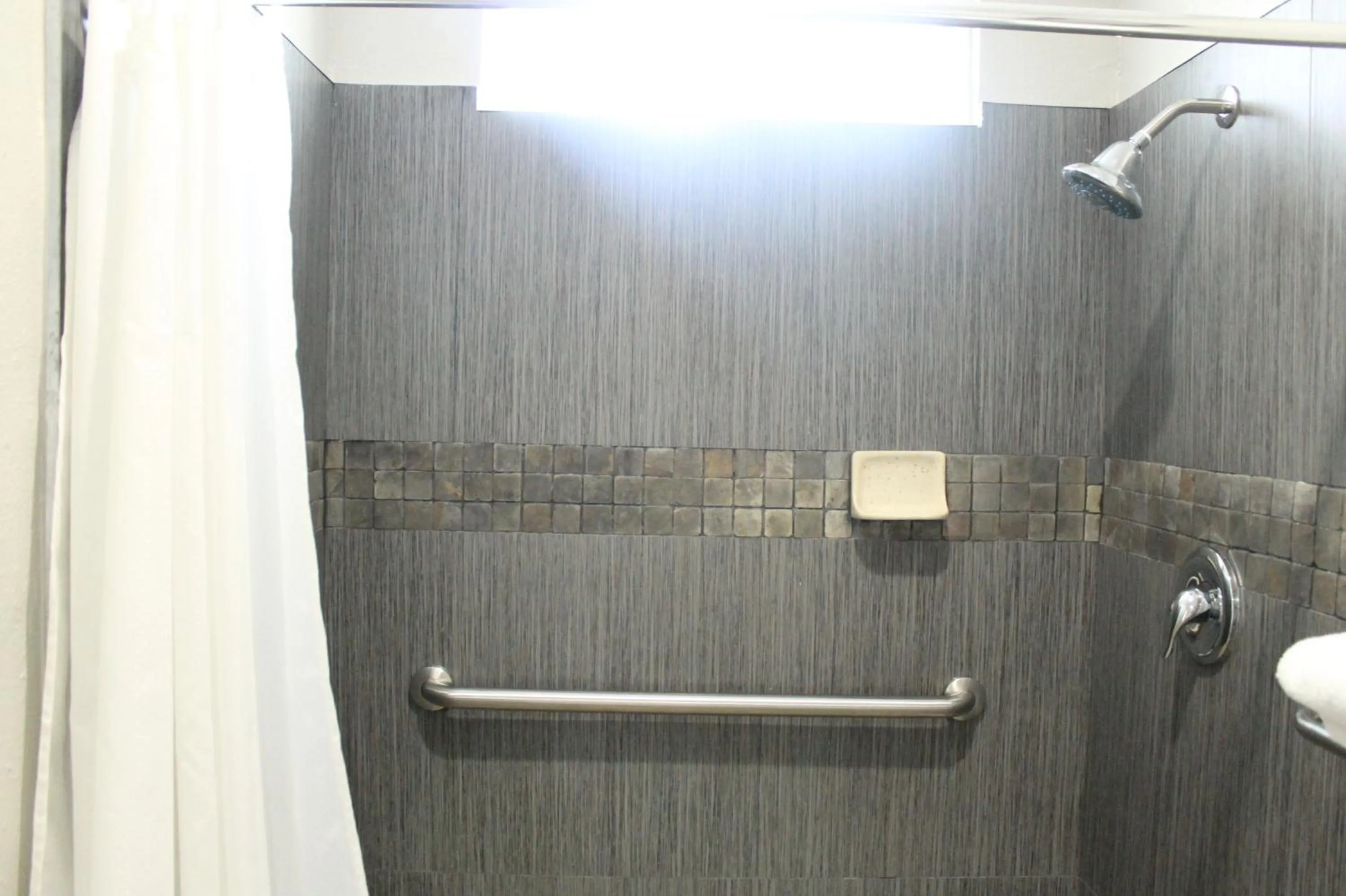 Shower in Town House Motel