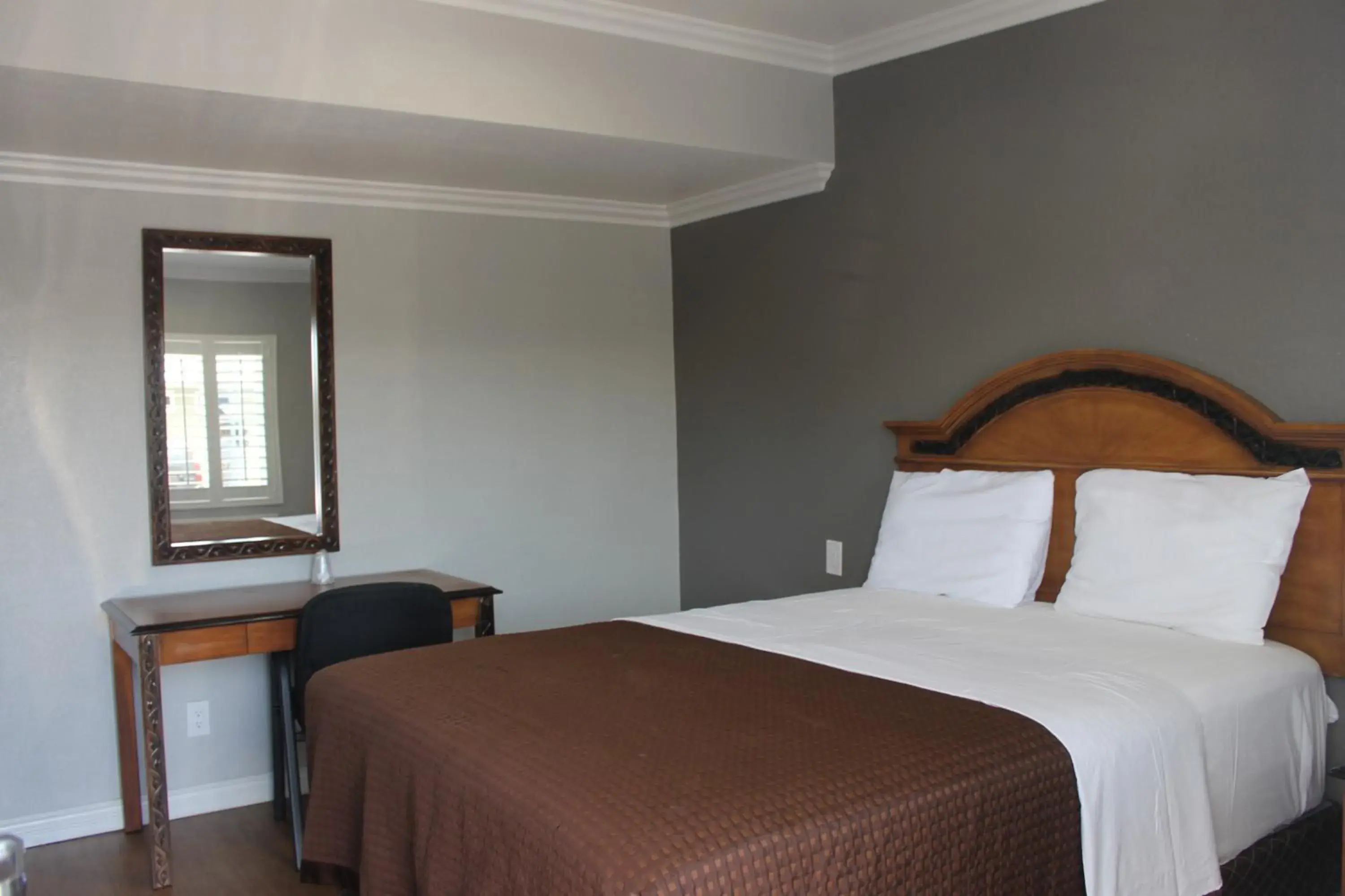 Photo of the whole room, Bed in Town House Motel Photo of the whole room, Bed in Town House Motel