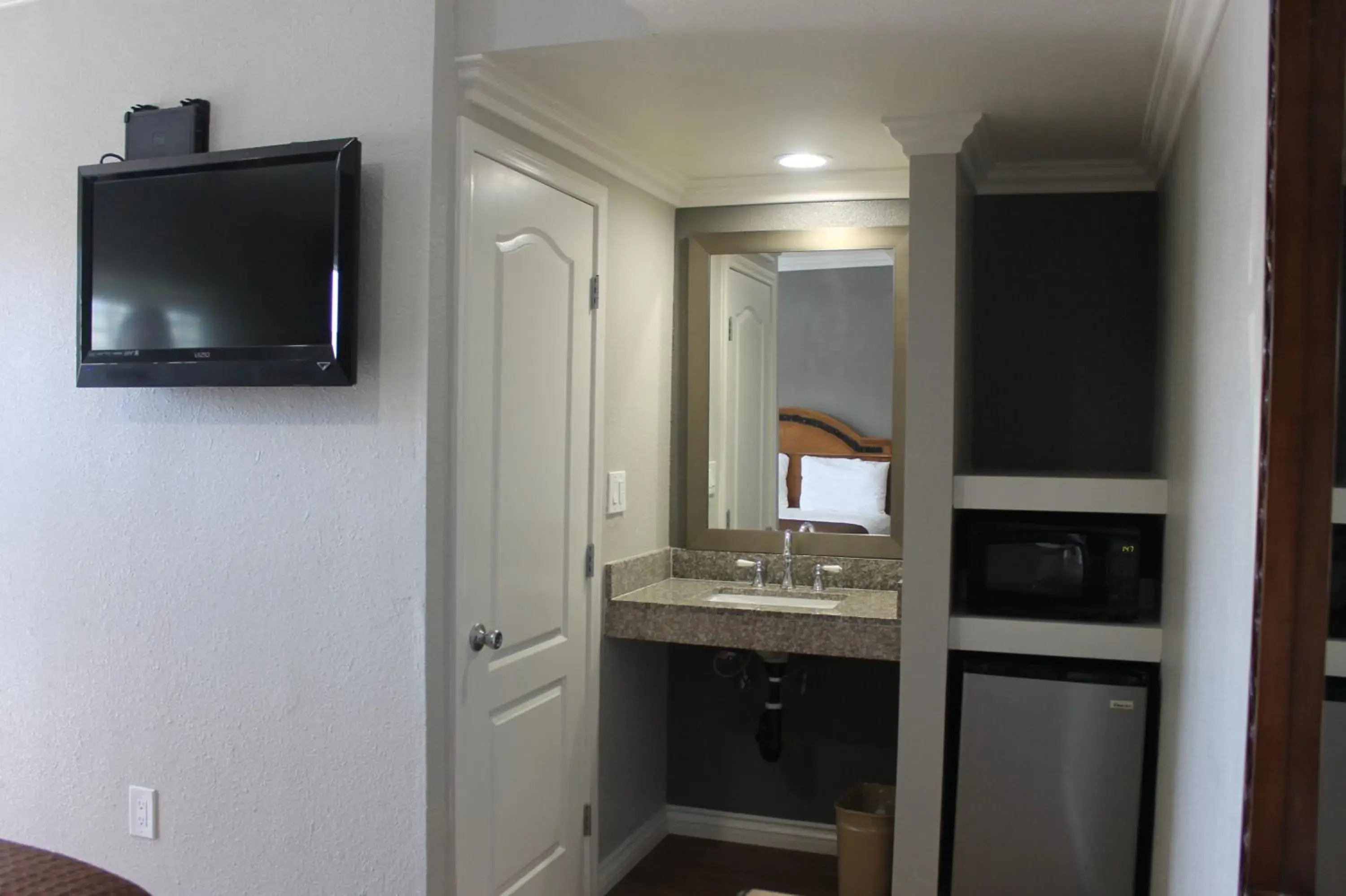 Decorative detail in Town House Motel Decorative detail in Town House Motel