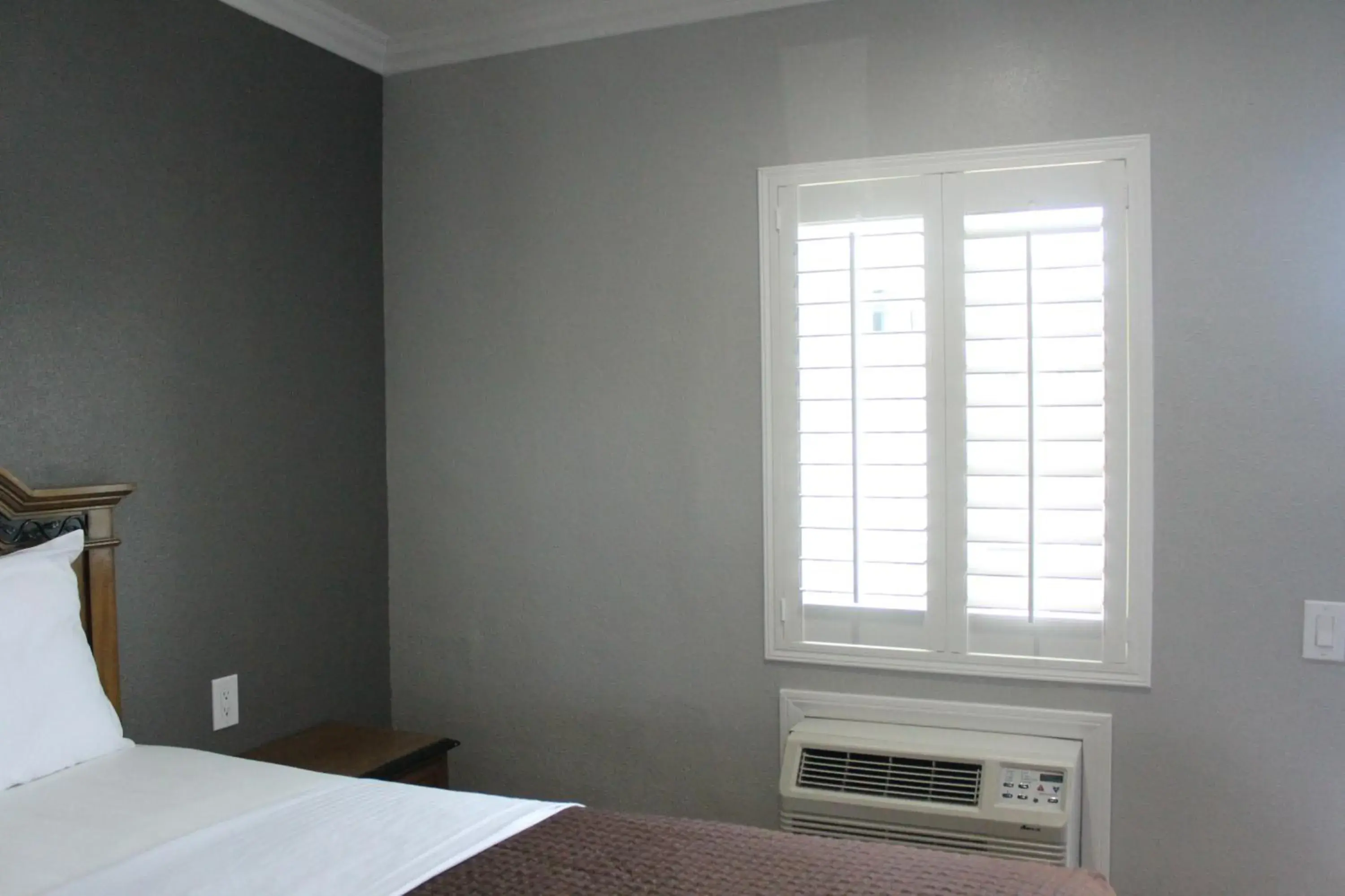 Day, Bed in Town House Motel Day, Bed in Town House Motel