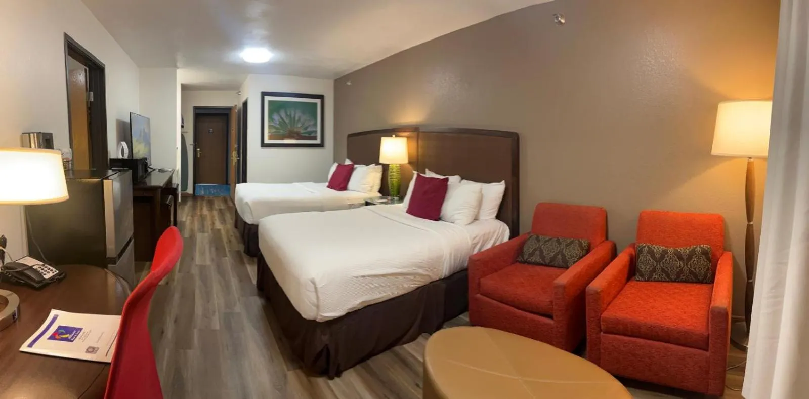 Bedroom, Bed in Alliance Hotel & Suites, a Howard Johnson by Wyndham