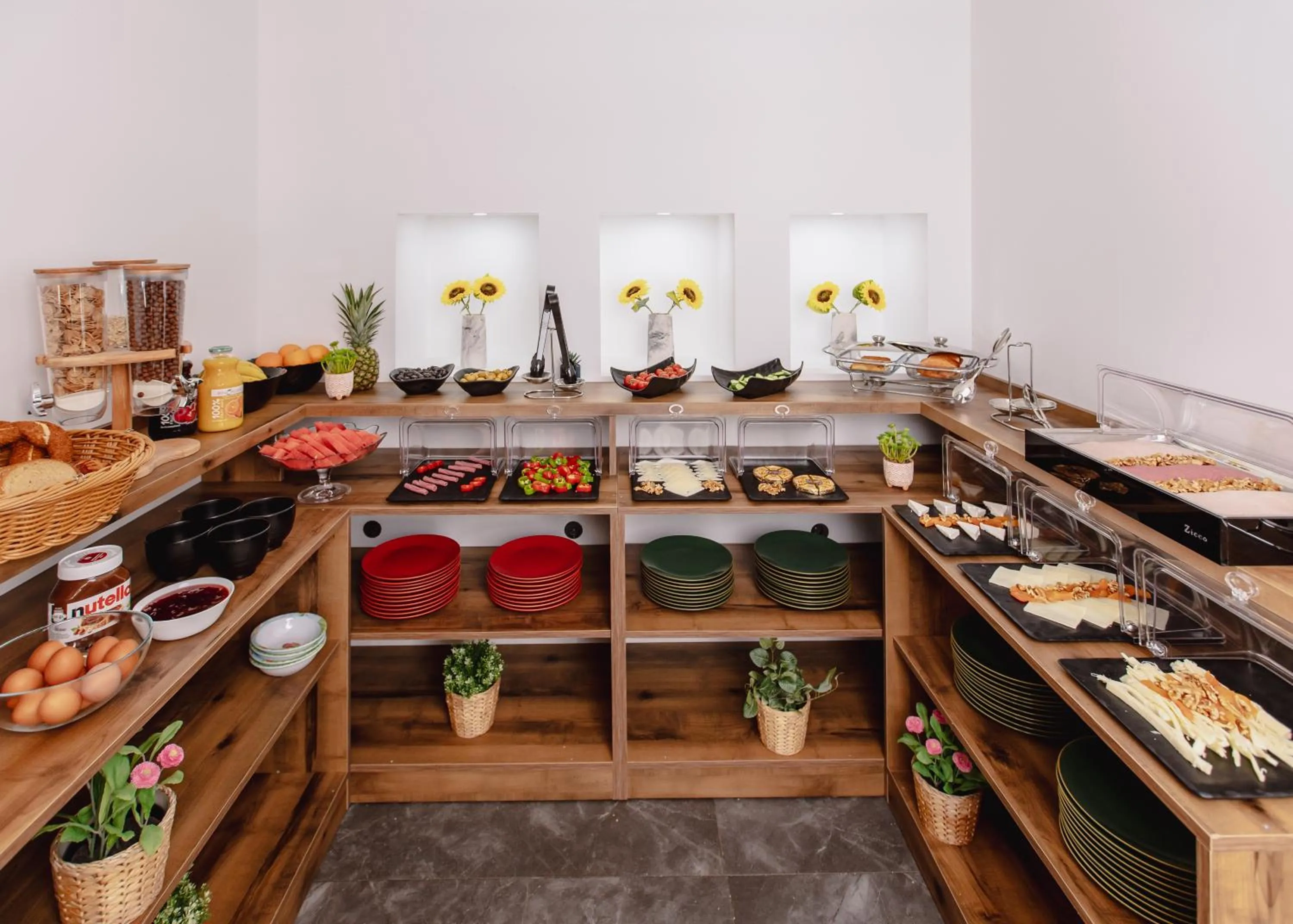Buffet breakfast in Ella Suites Hotel