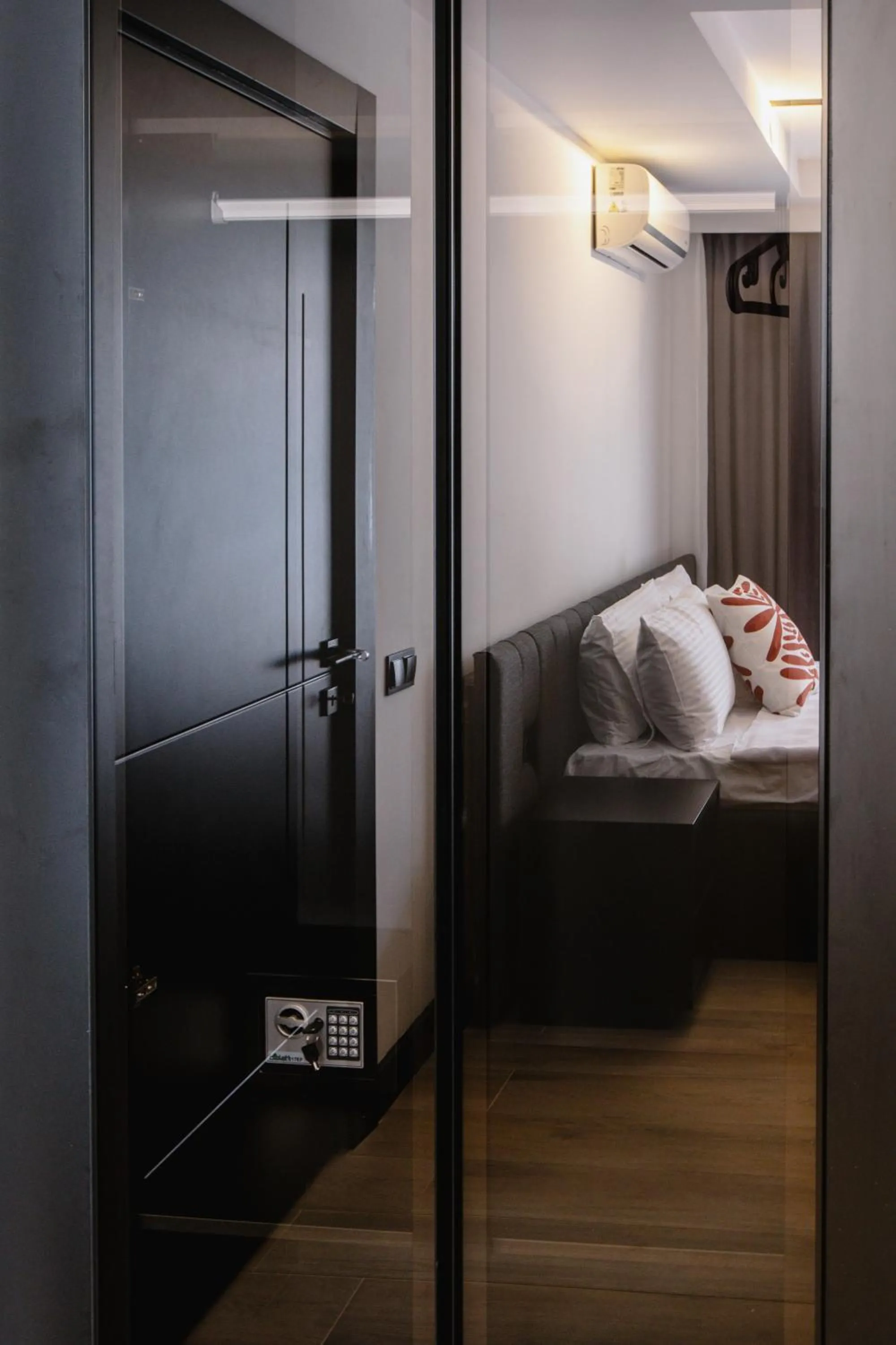 Bedroom, Bed in Ella Suites Hotel