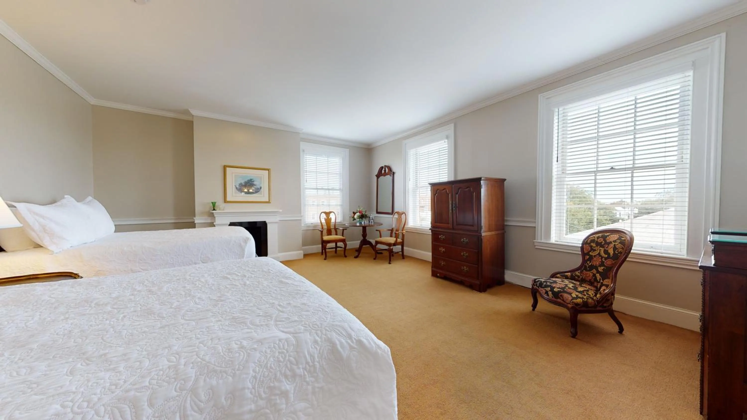 Photo of the whole room in The Presidents' Quarters Inn