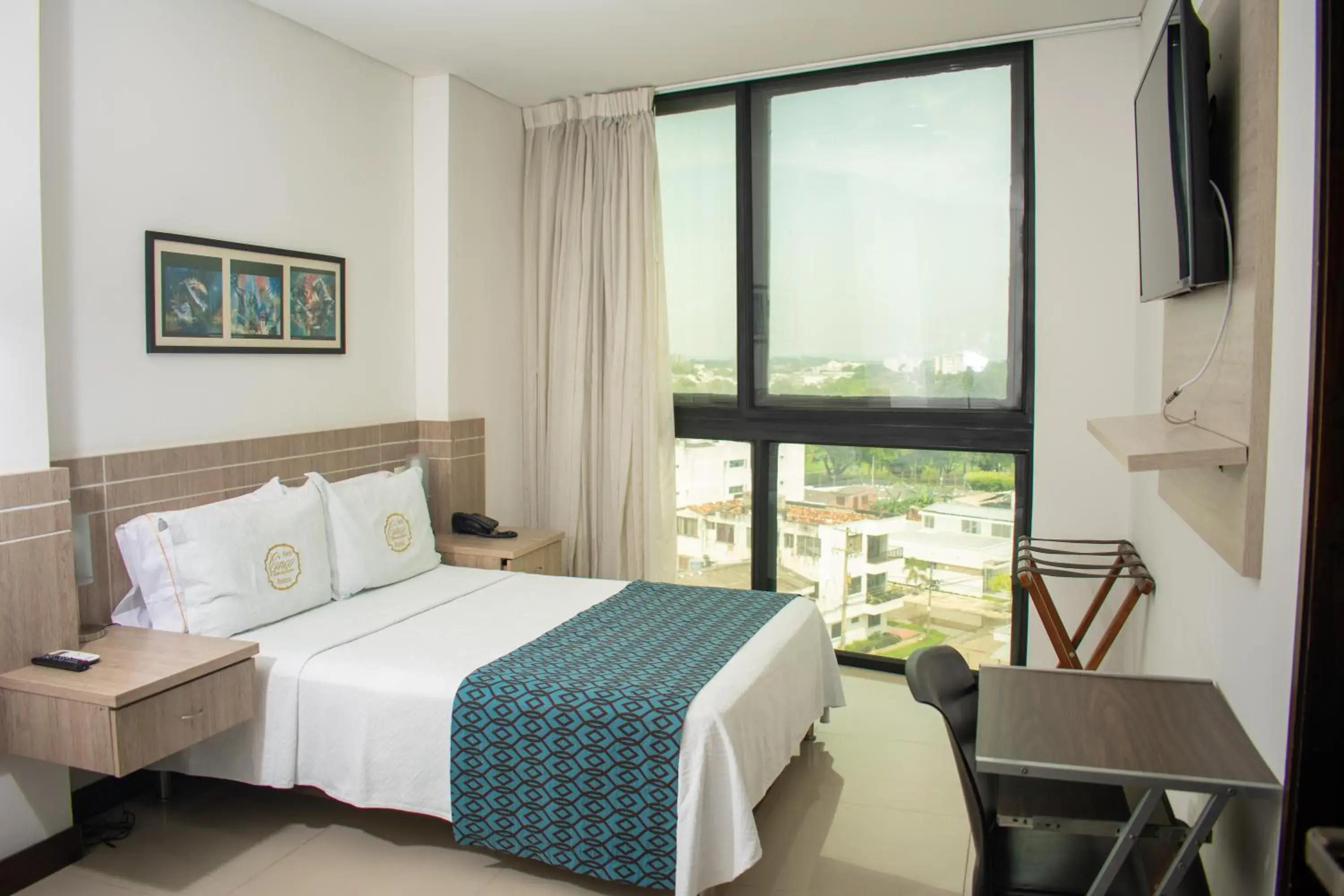 Junior Suite - single occupancy in Hotel Cinco Monteria Junior Suite - single occupancy in Hotel Cinco Monteria