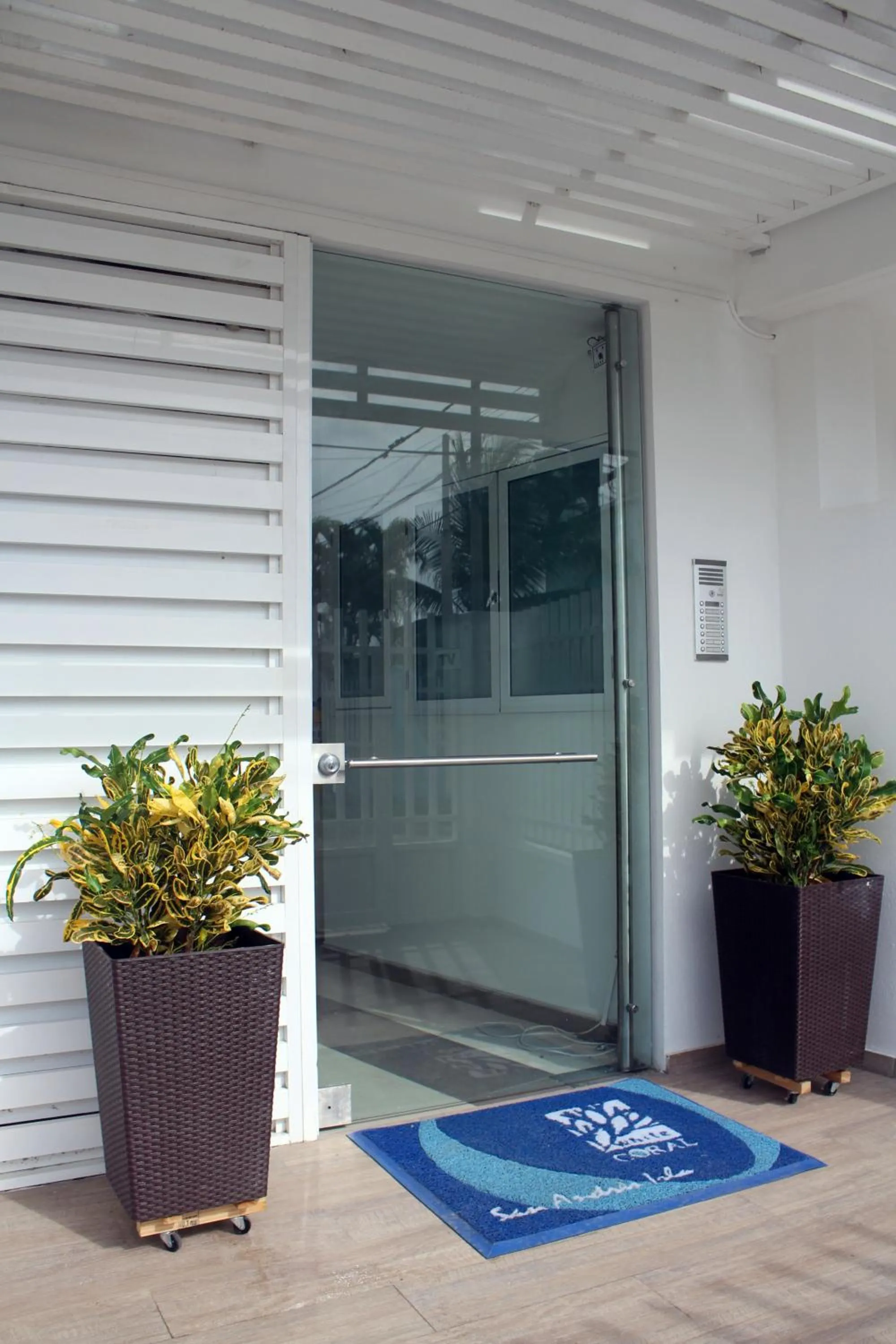 Lobby or reception in White Coral ApartaSuites