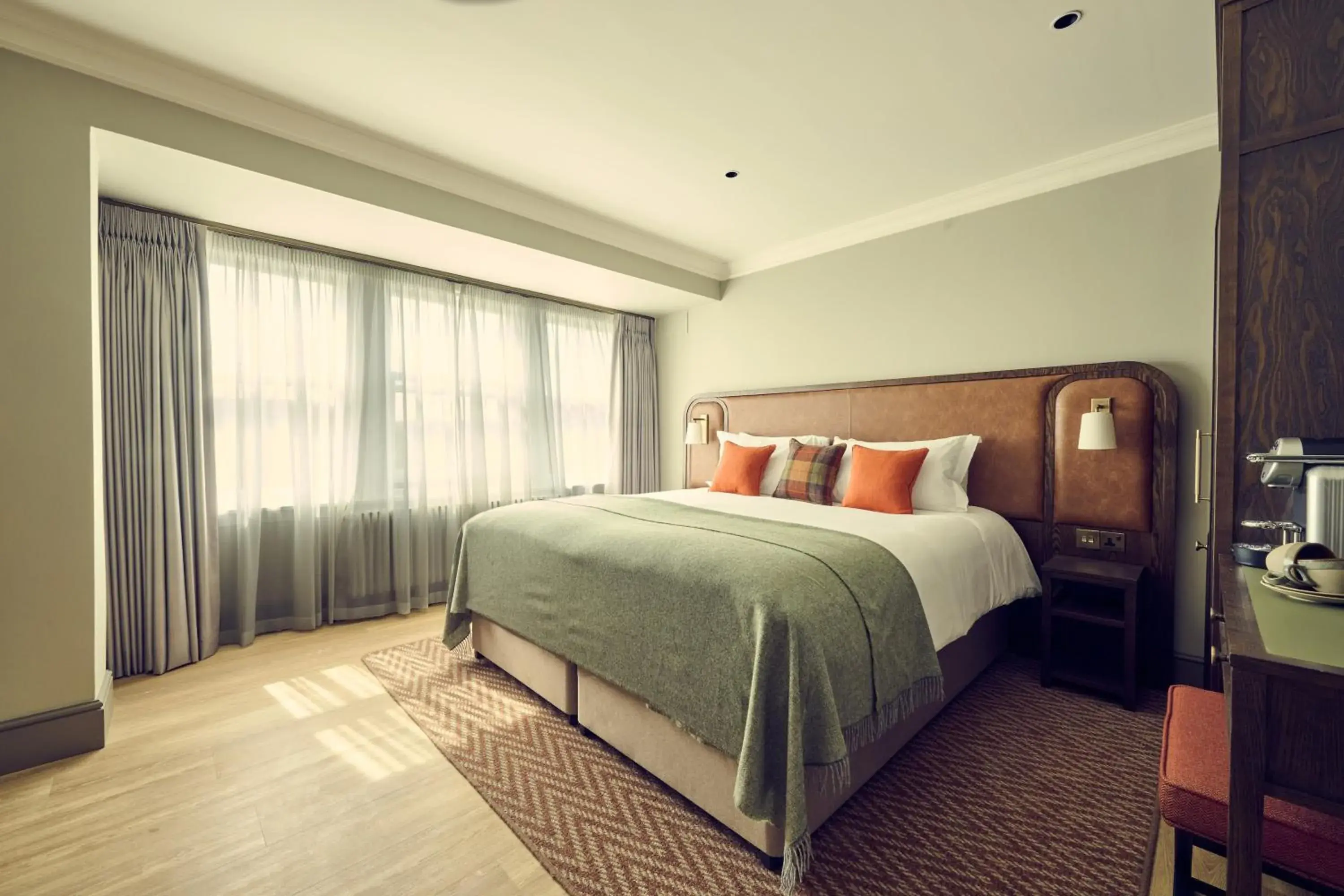 Deluxe Double Room in The Leddie Hotel Deluxe Double Room in The Leddie Hotel