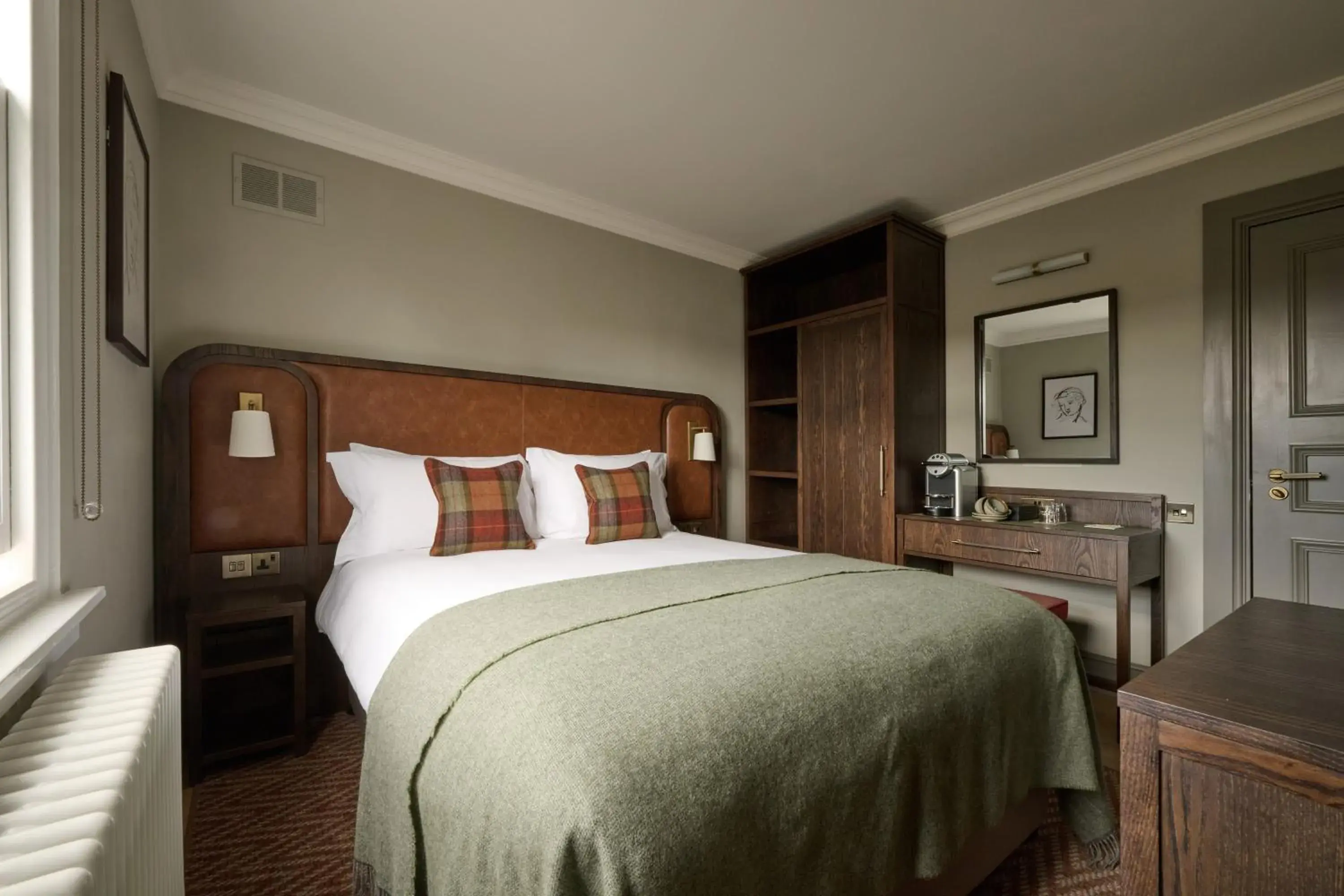 Double Room in The Leddie Hotel Double Room in The Leddie Hotel