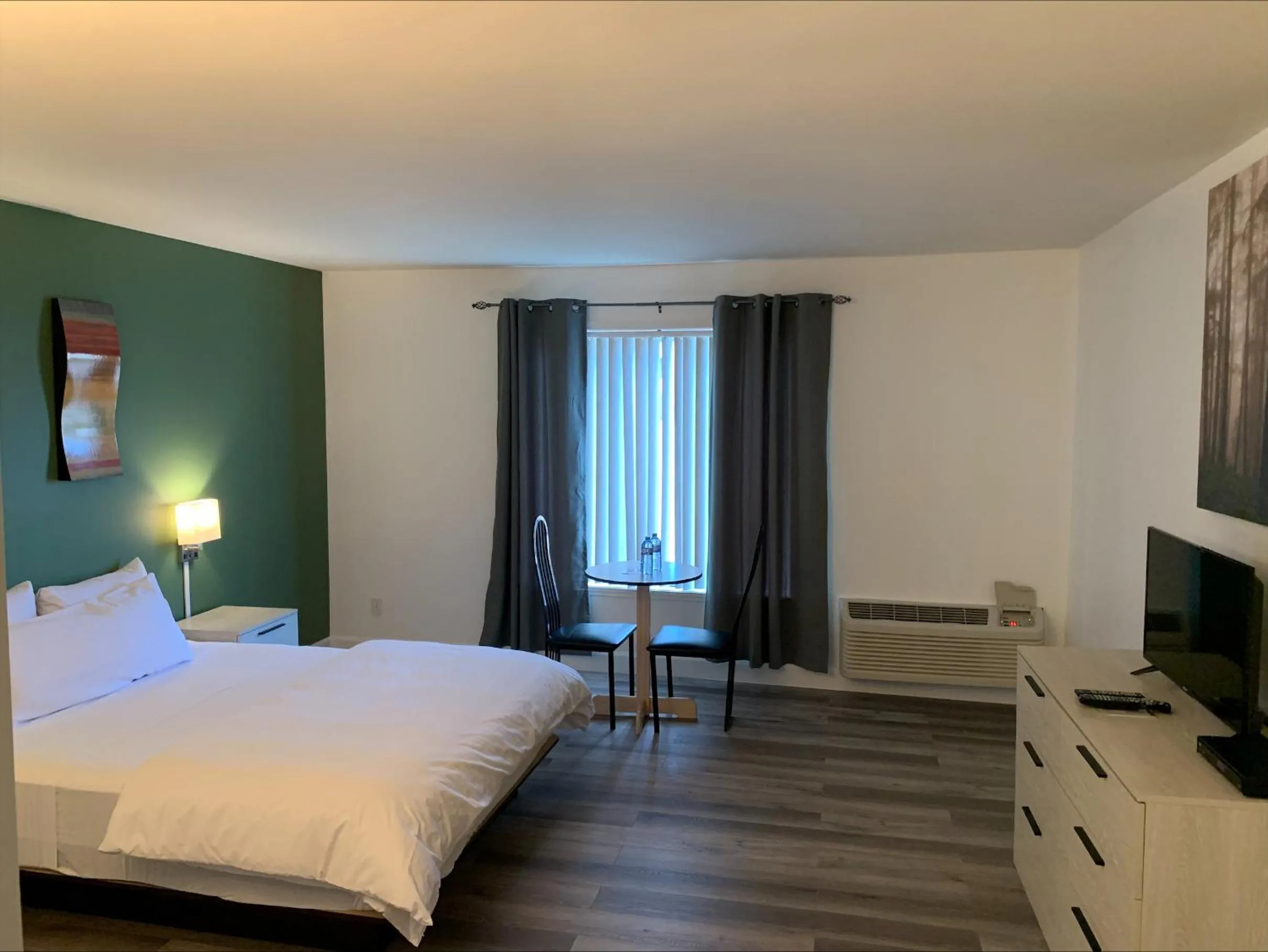 Queen Room in Hôtel Saint-Côme