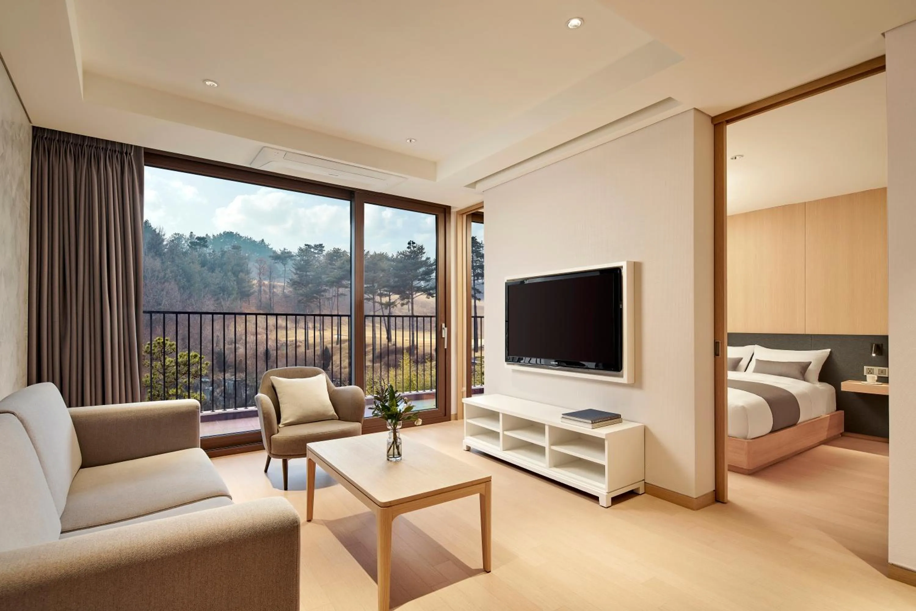 Living room, Bed in Lotte Buyeo Resort