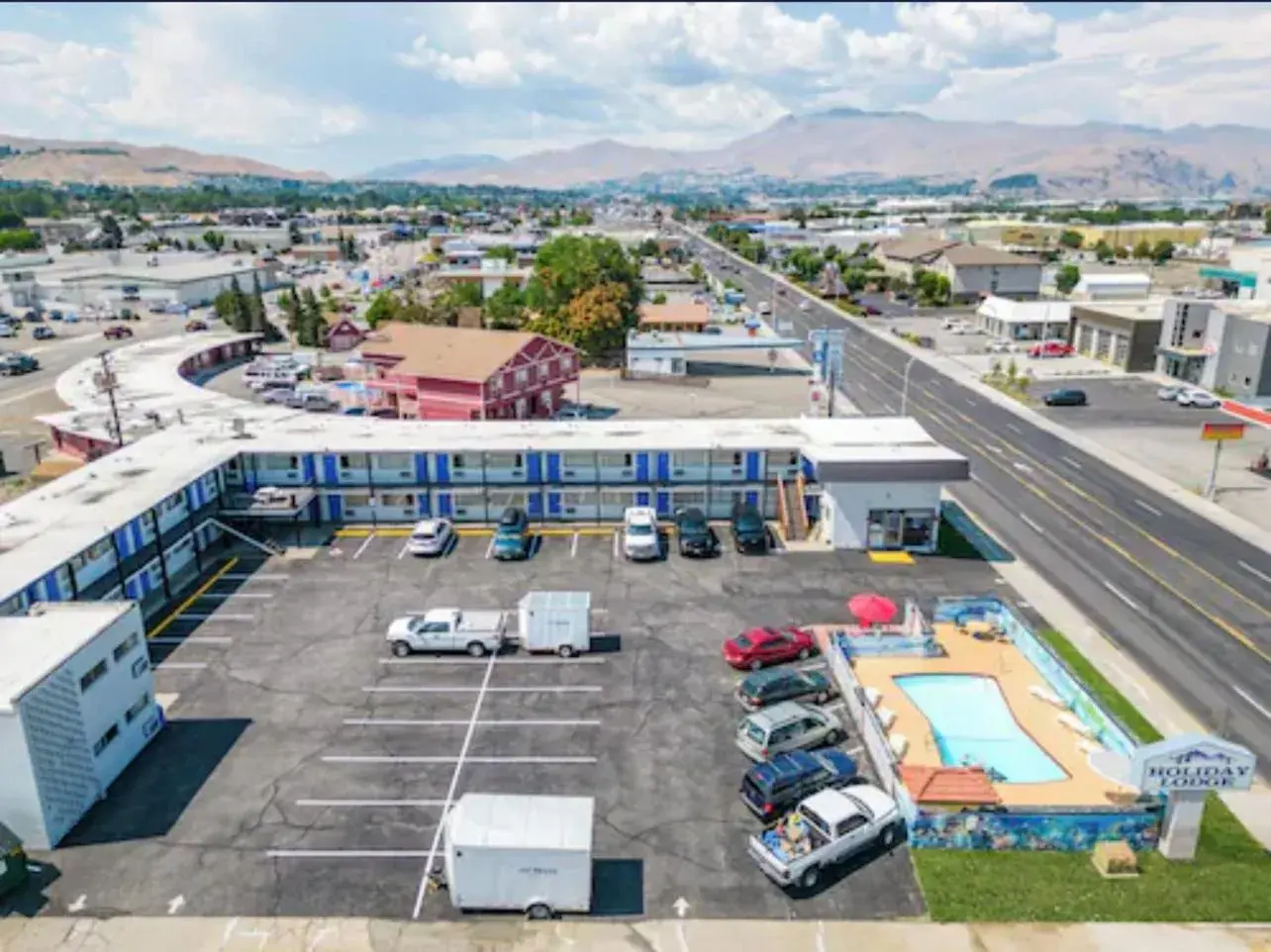 Property building in Holiday Lodge Property building in Holiday Lodge