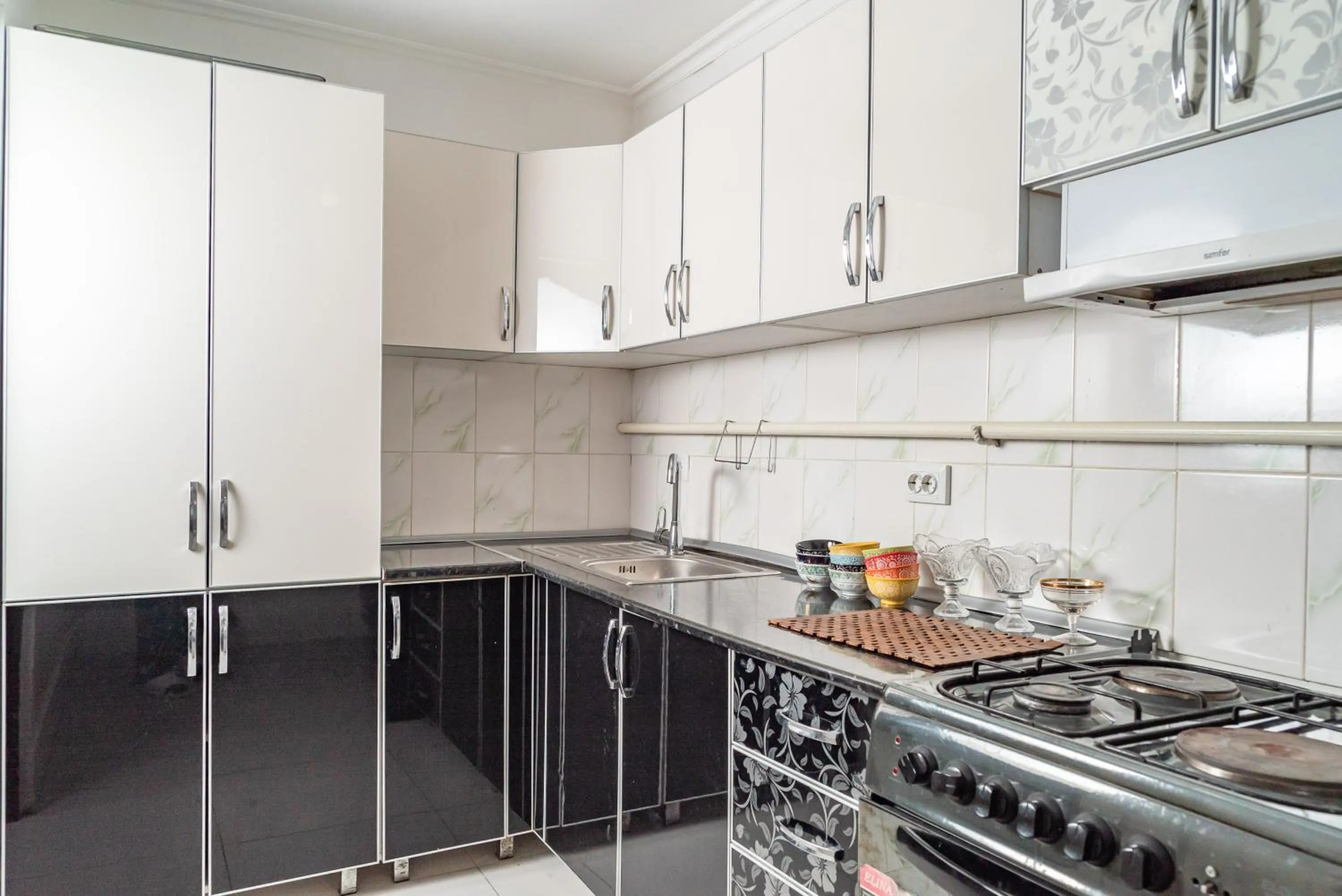 Kitchen or kitchenette in Baytor Guest House