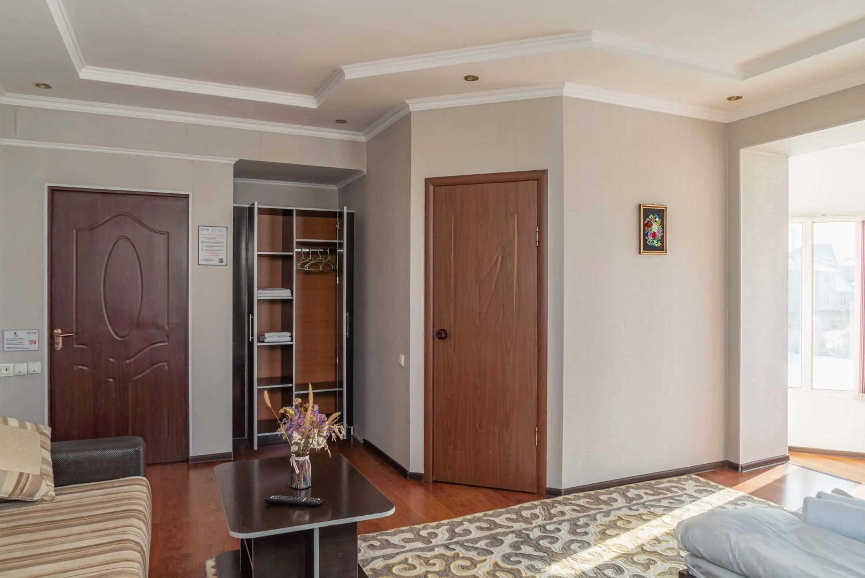 wardrobe in Baytor Guest House
