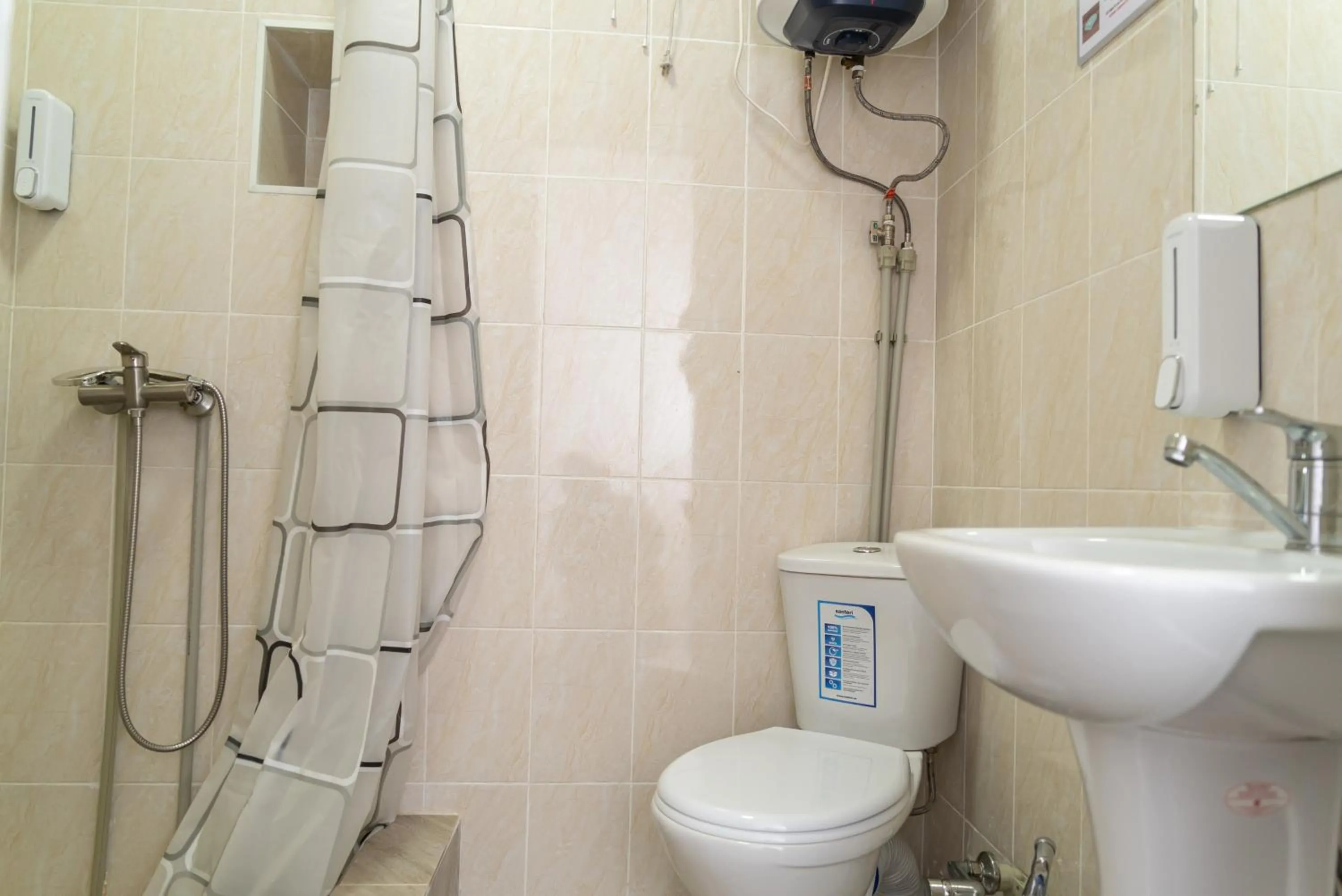 Toilet in Baytor Guest House