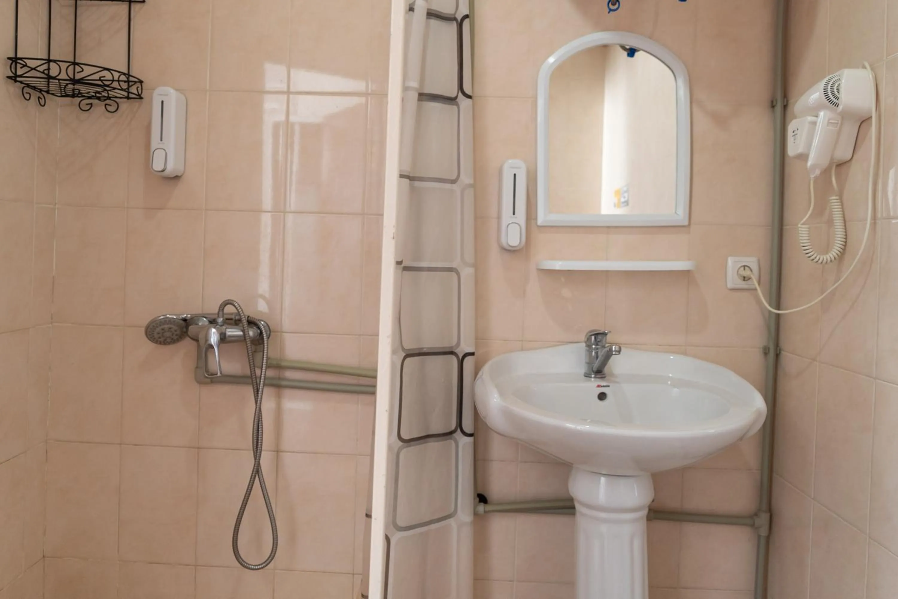 Toilet in Baytor Guest House