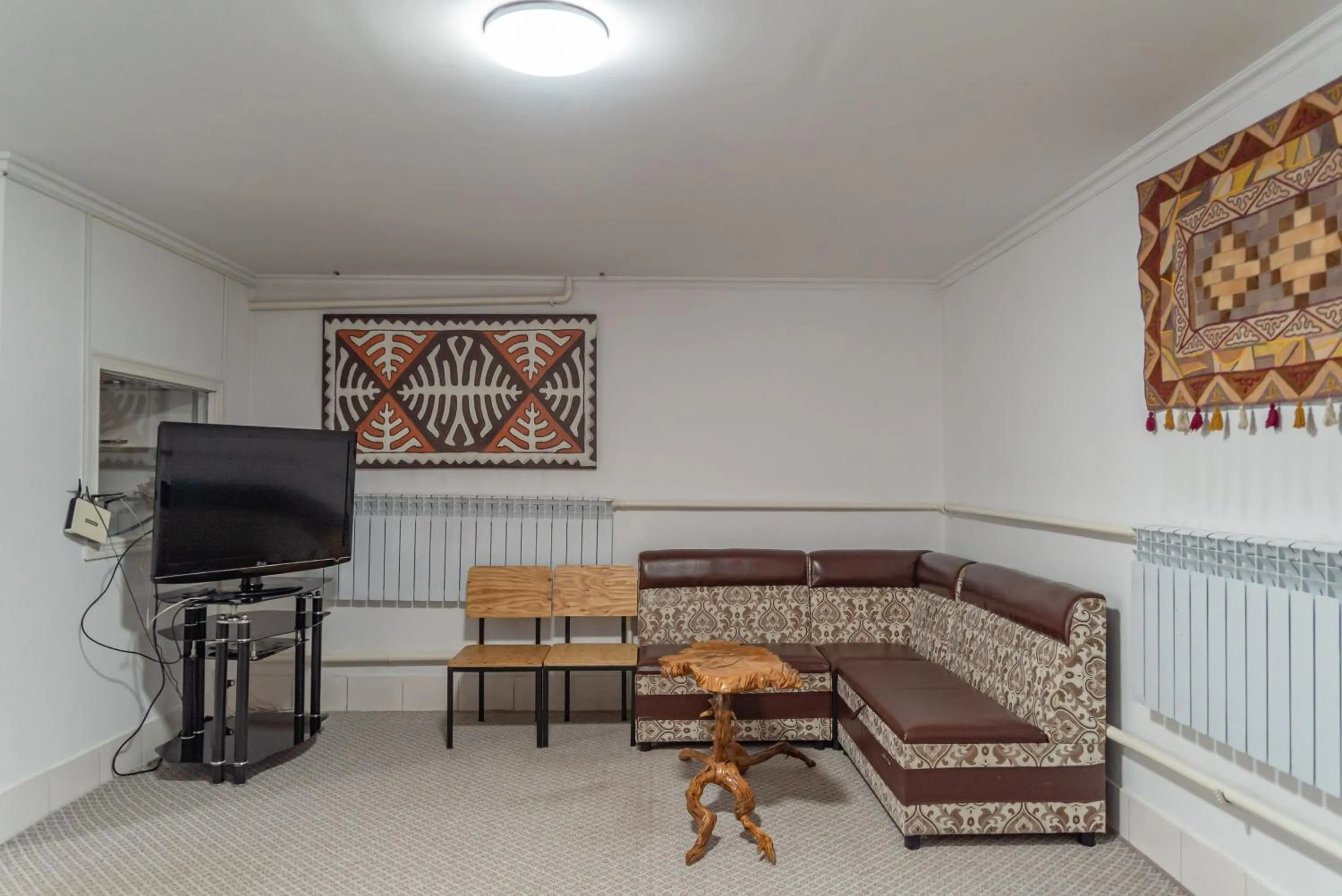 TV and multimedia in Baytor Guest House
