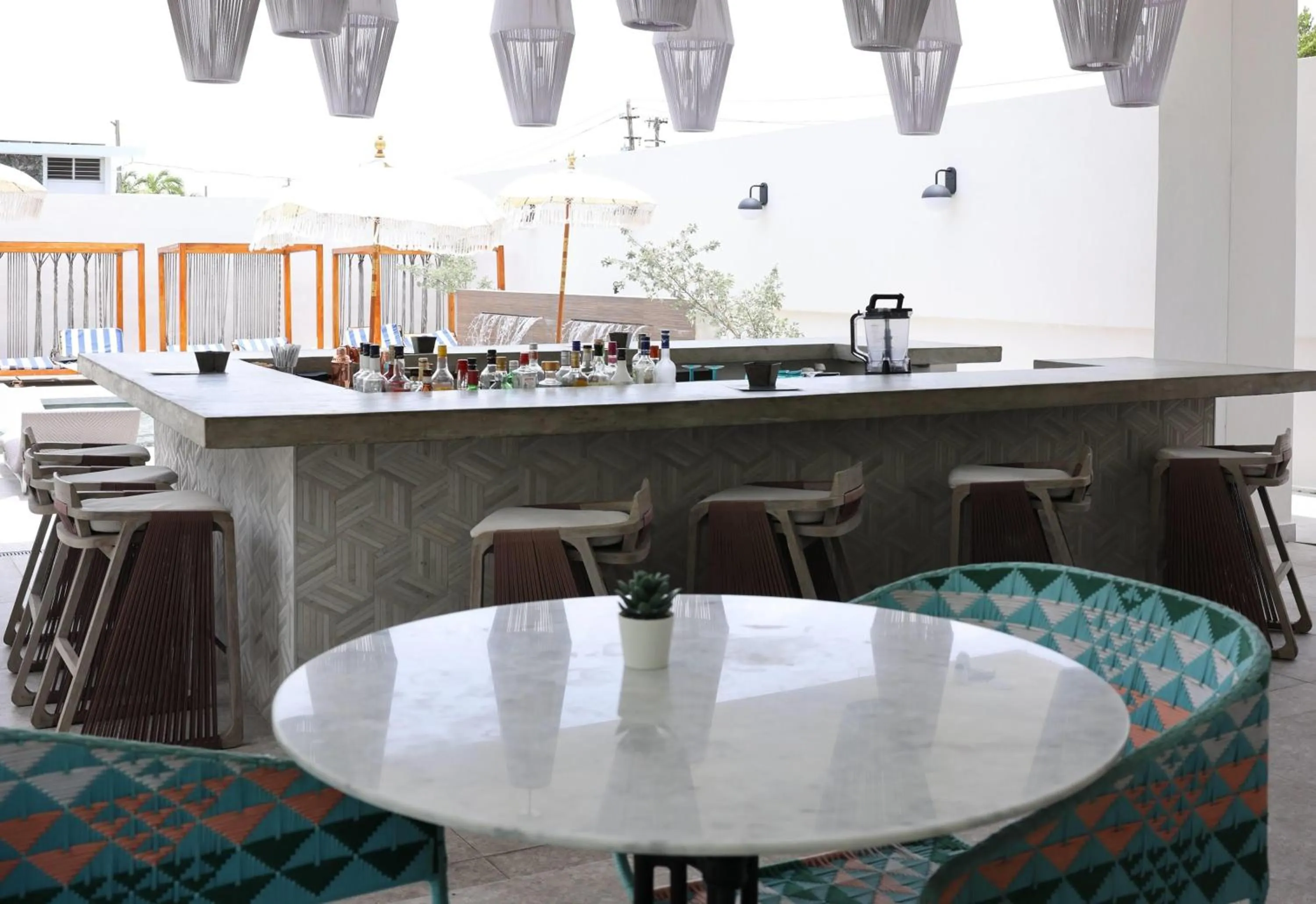 Restaurant/places to eat in Bali Hotel Adults Only Isla Verde, a Trademark by Wyndham