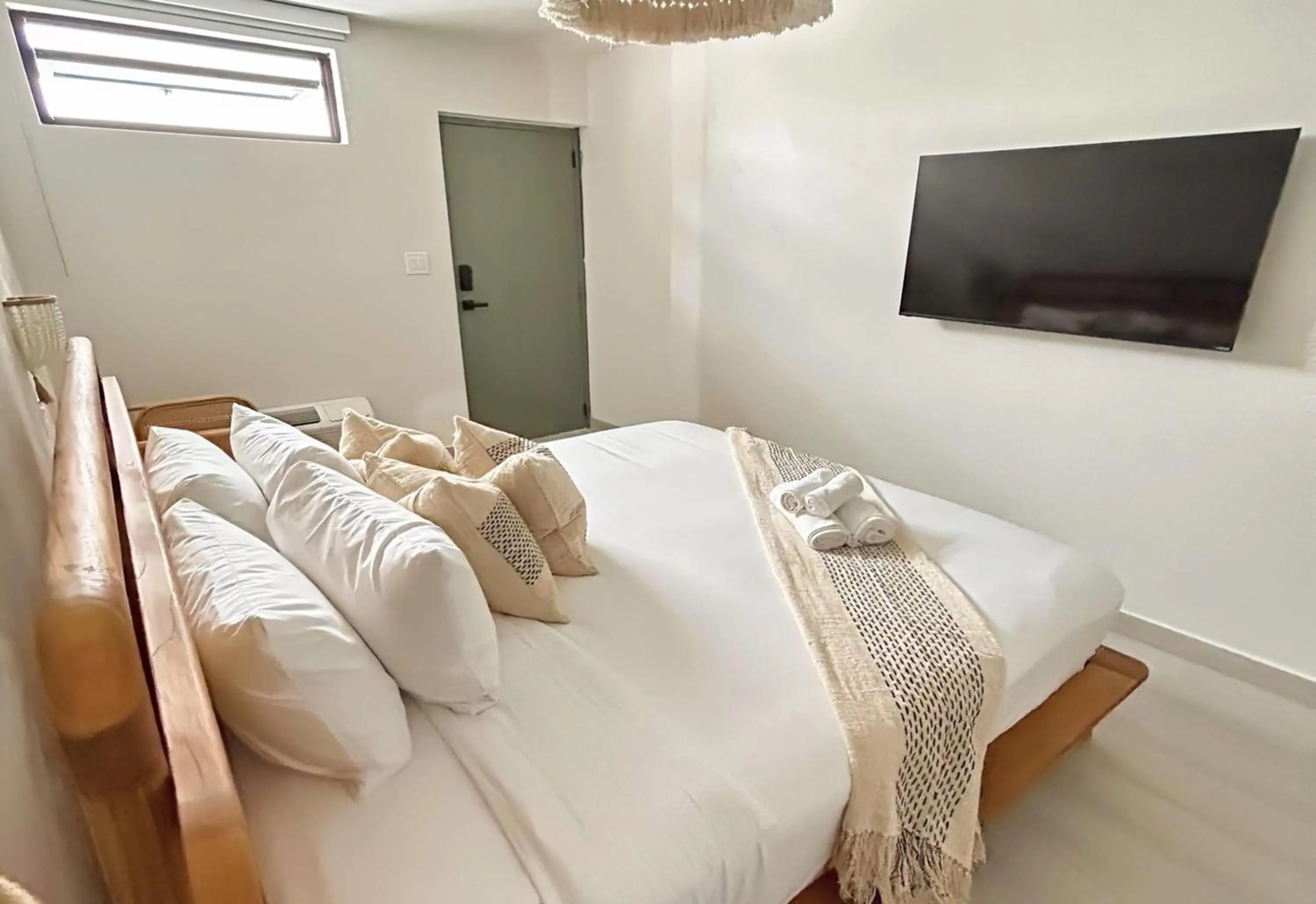 Photo of the whole room, Bed in Bali Hotel Adults Only Isla Verde, a Trademark by Wyndham