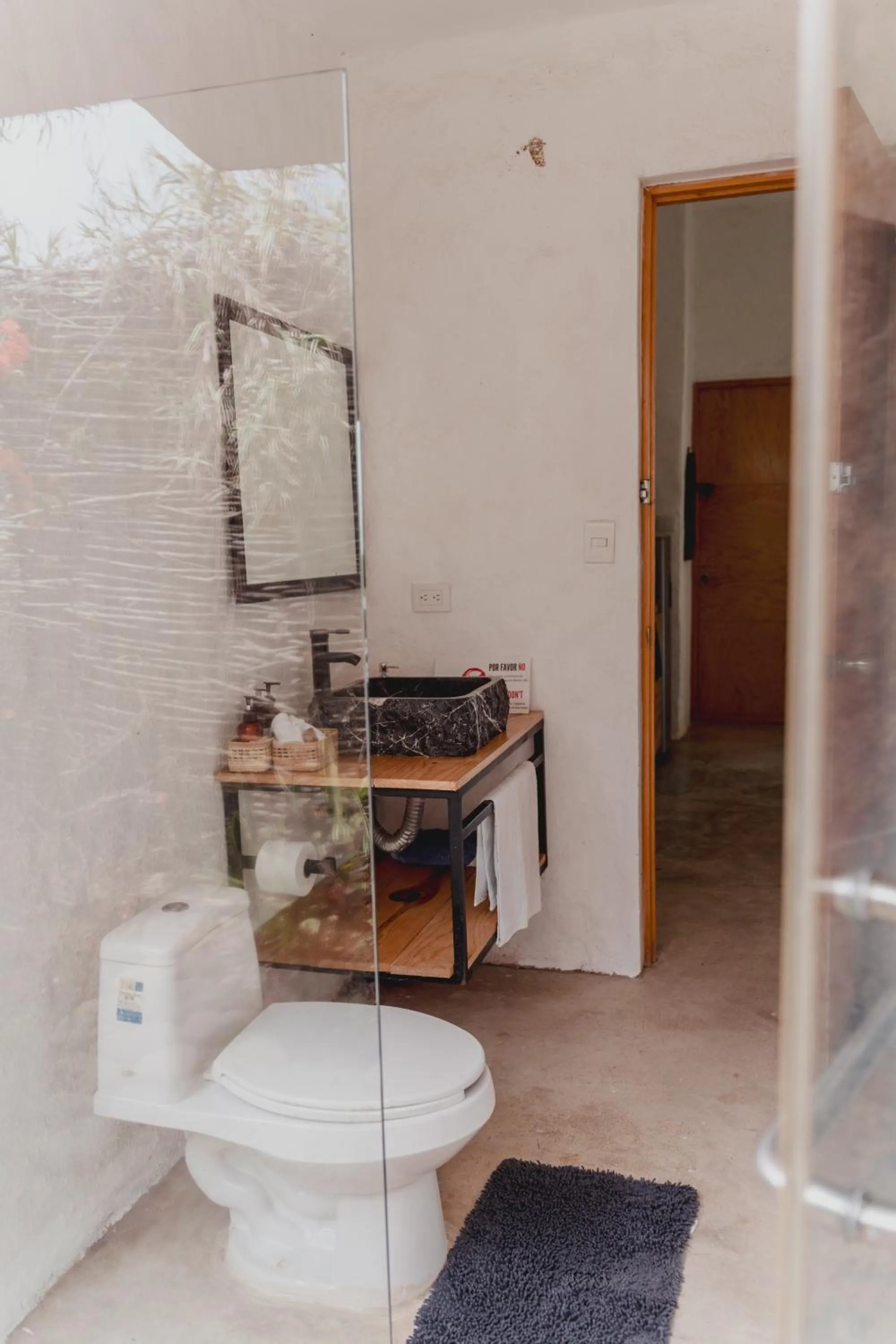 Toilet in Toninas México Bungalow