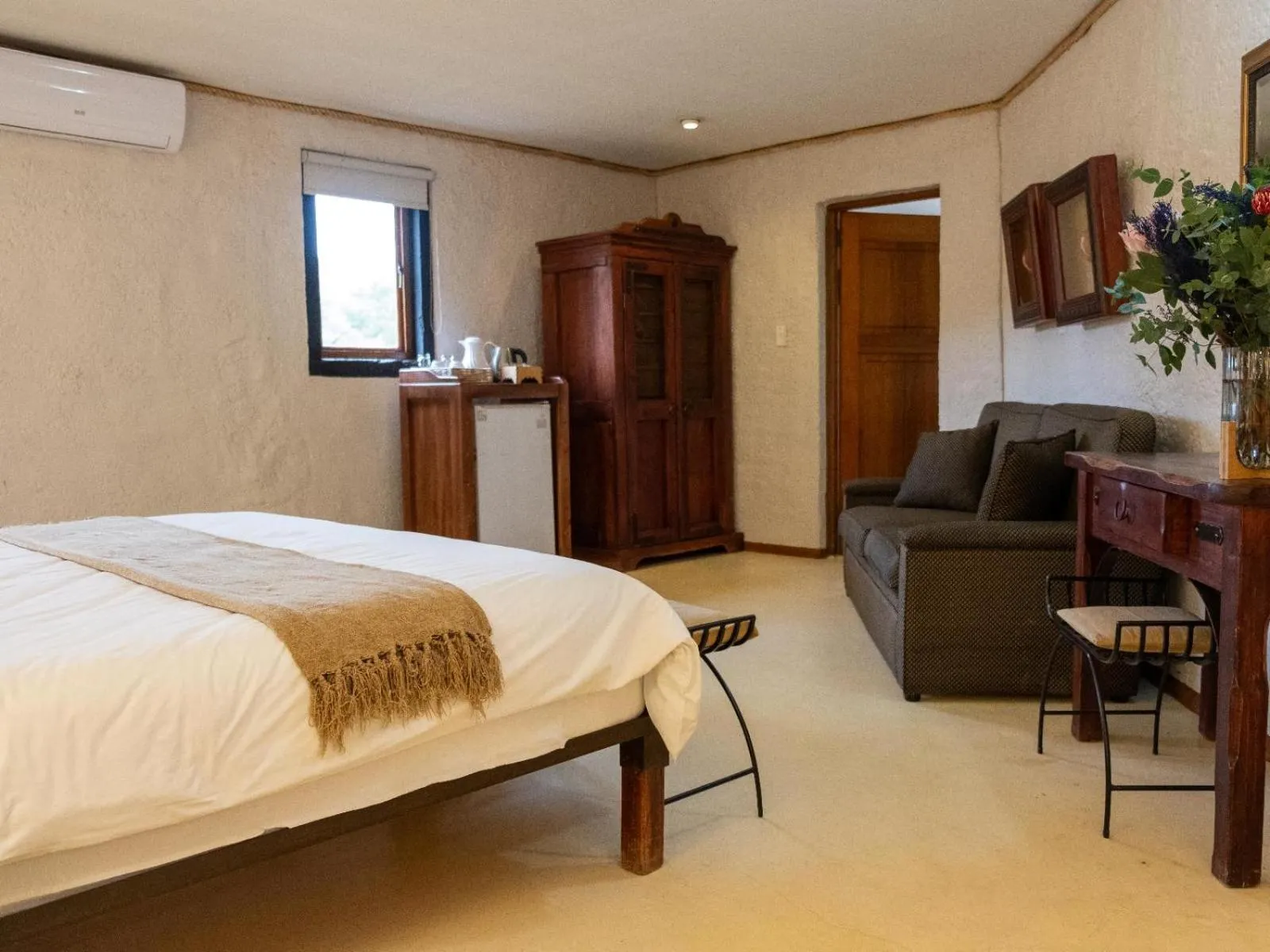 Seating area, Bed in Zebra Nature Reserve