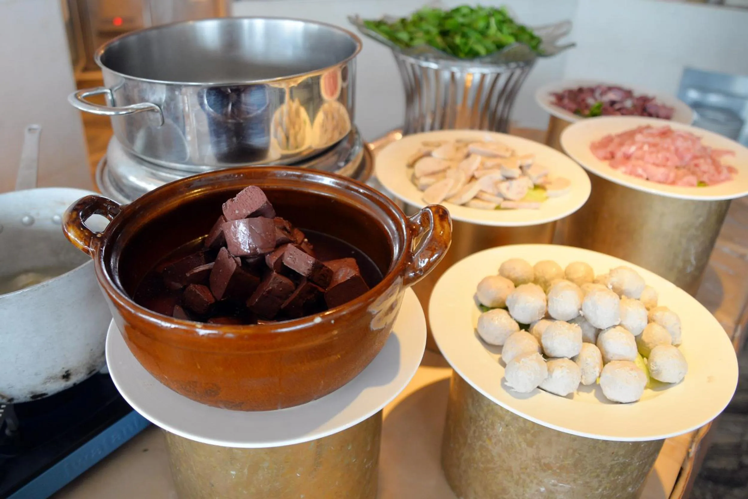 Buffet breakfast in Shantou International Hotel