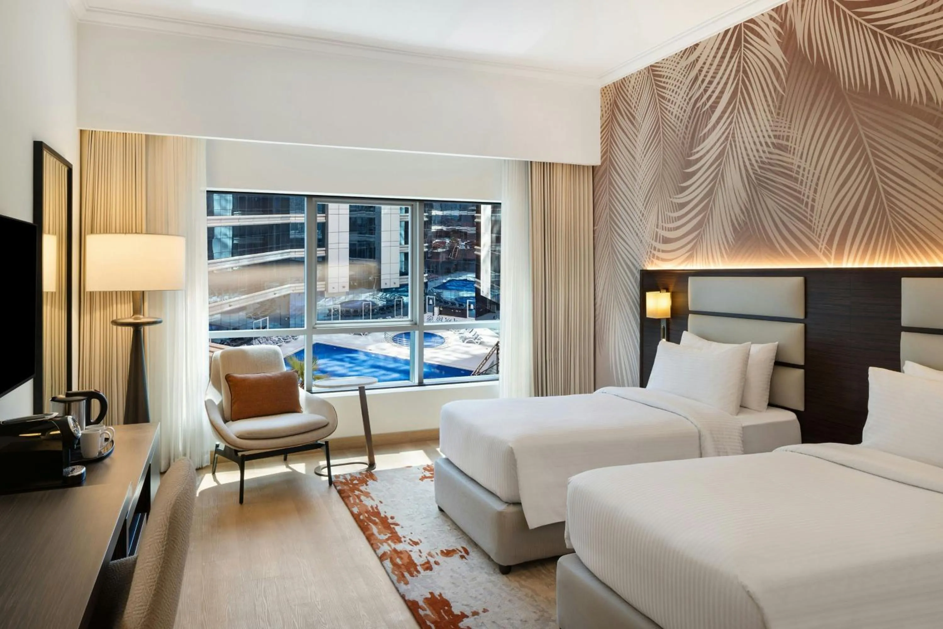 Swimming pool, Bed in Vintage Grand Hotel Dubai