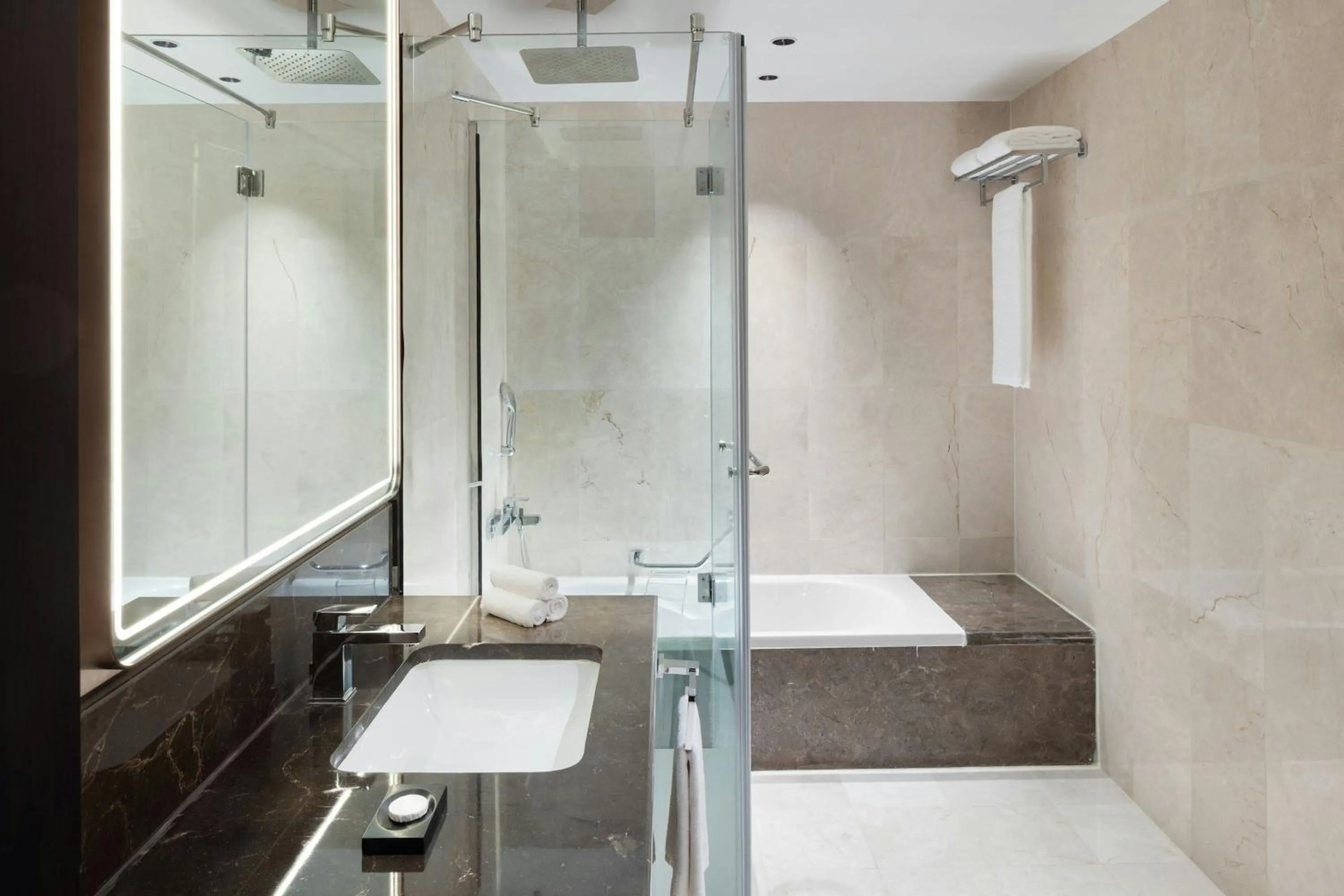 Bathroom in Vintage Grand Hotel Dubai