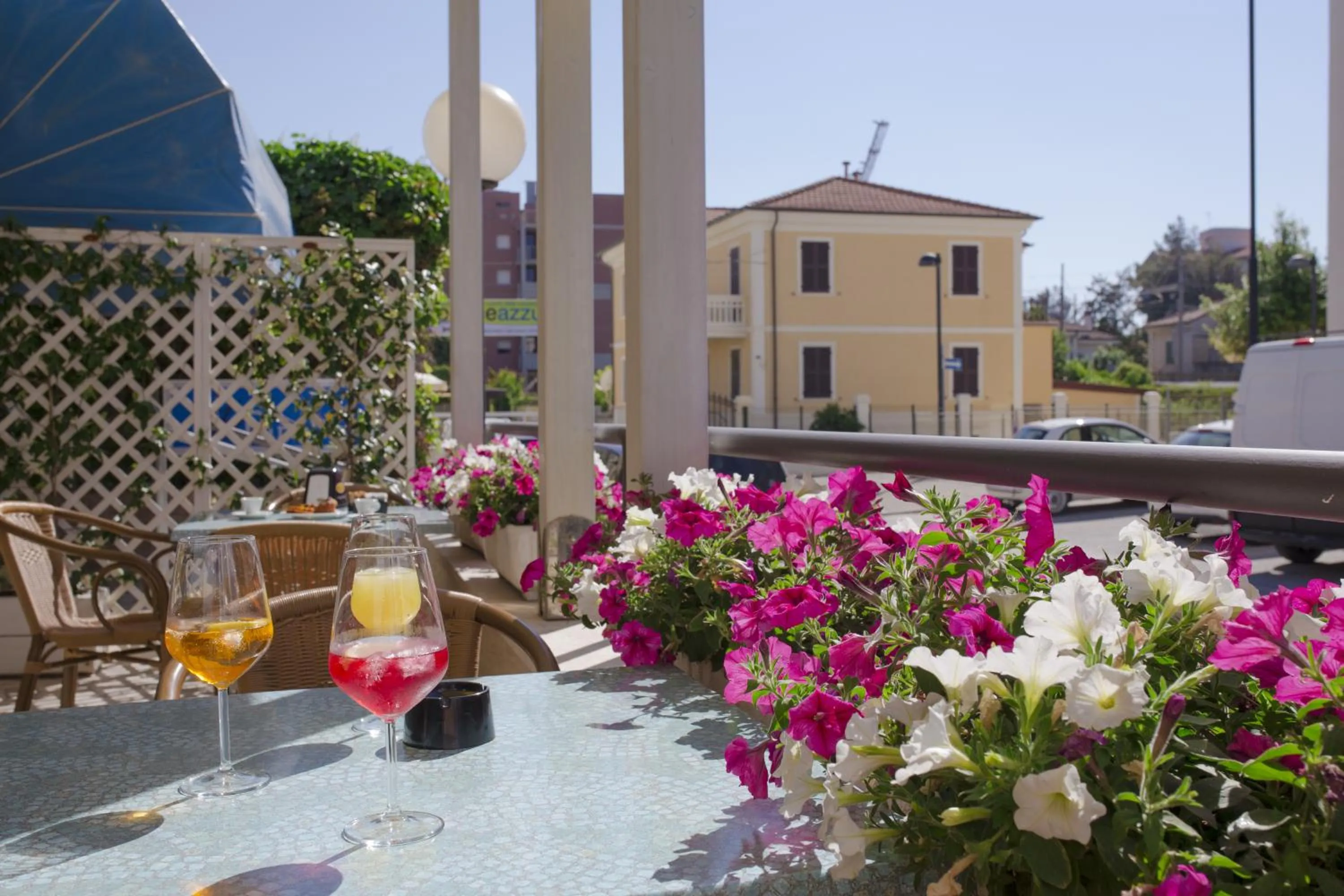 Facade/entrance in Hotel Paradiso
