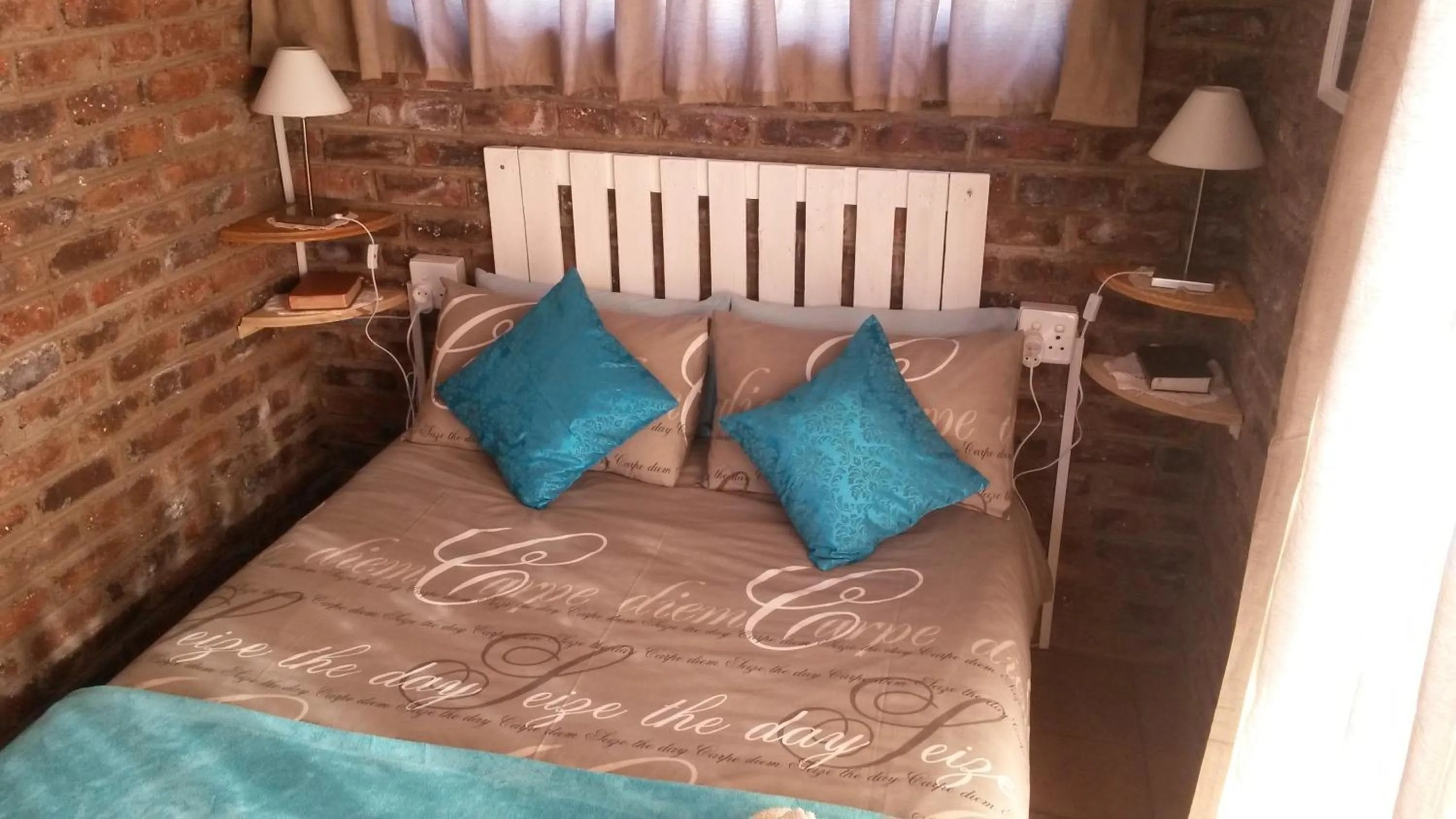 Bedroom, Bed in Onze Rust Guest House and caravanpark