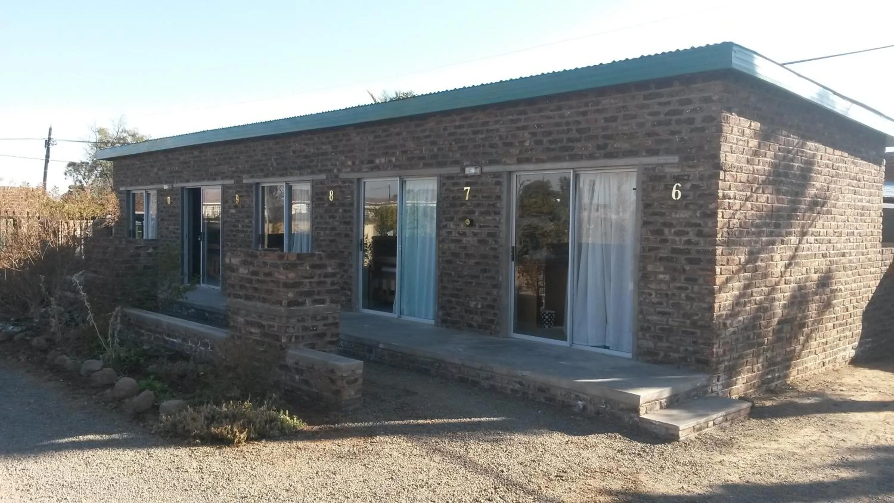 Facade/entrance in Onze Rust Guest House and caravanpark