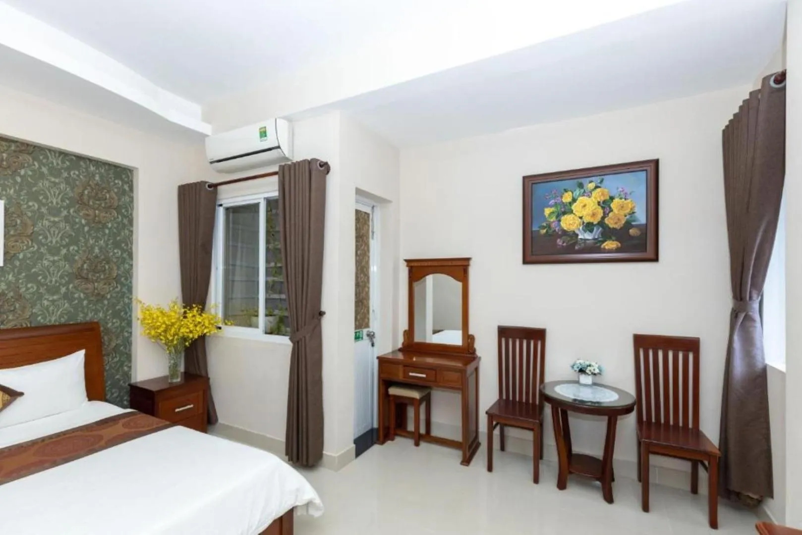 furniture, Bed in Queen Garden Hotel & Apartment