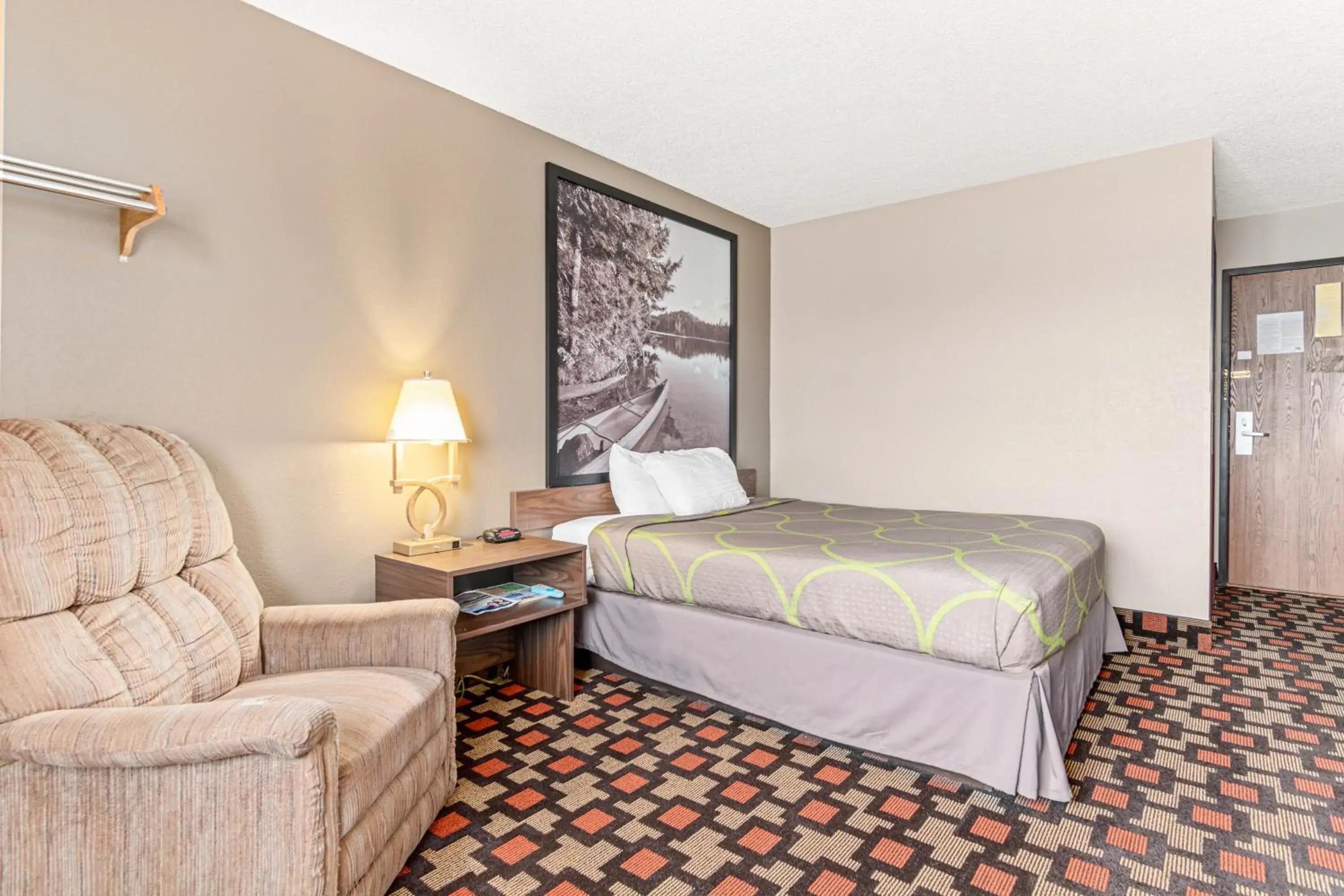 Single Room in StayInn Little Falls Single Room in StayInn Little Falls