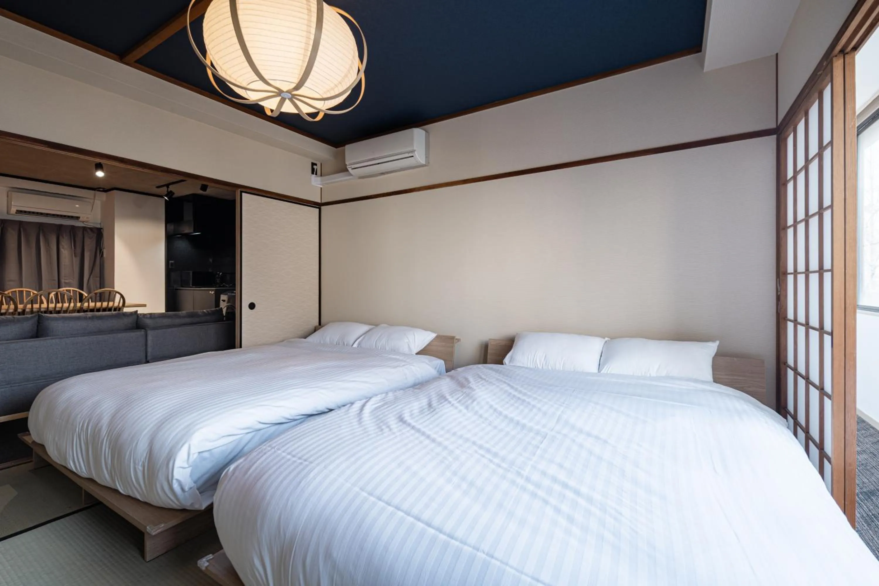 Bed in Hotel Akasaka Heights