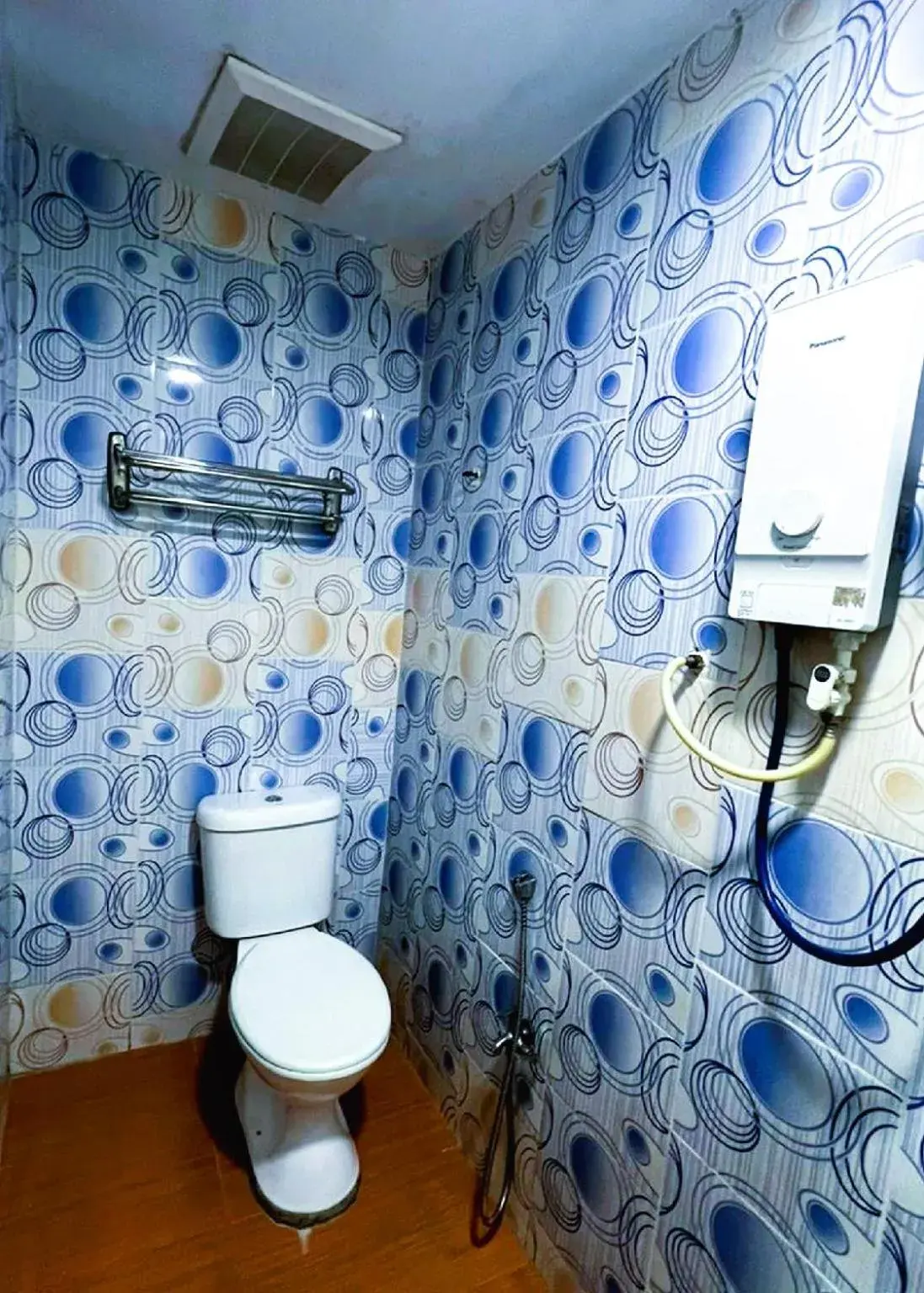 Shower in ARK HOTEL SUBANG Shower in ARK HOTEL SUBANG