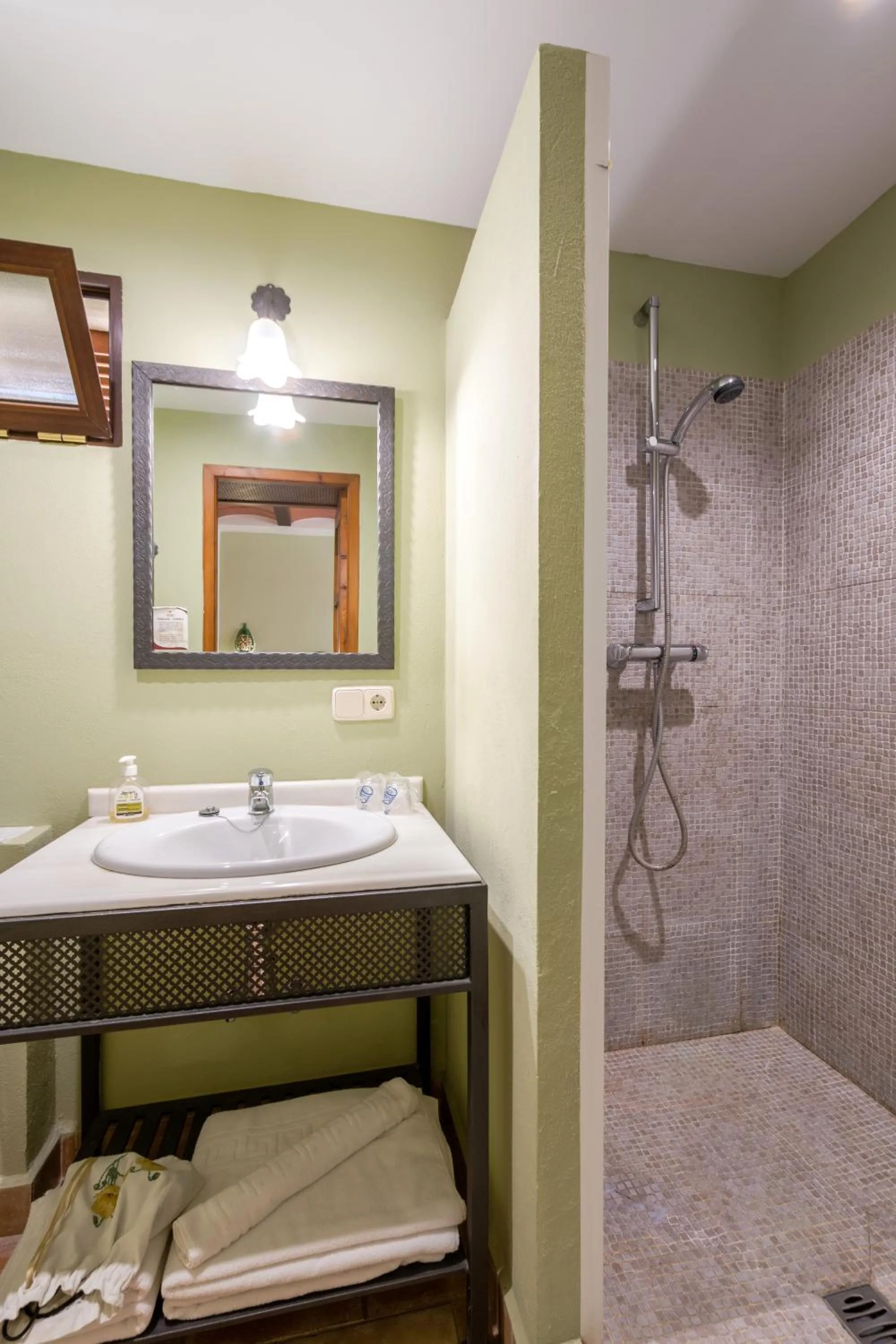 Toilet in La Caseria de Tito