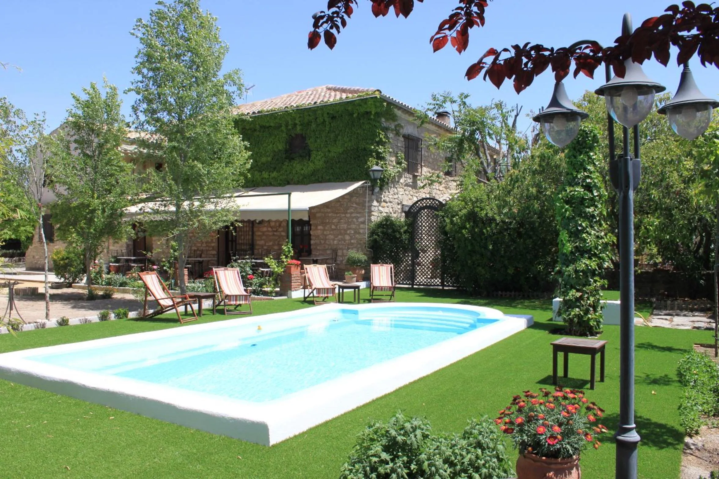 Swimming pool in La Caseria de Tito