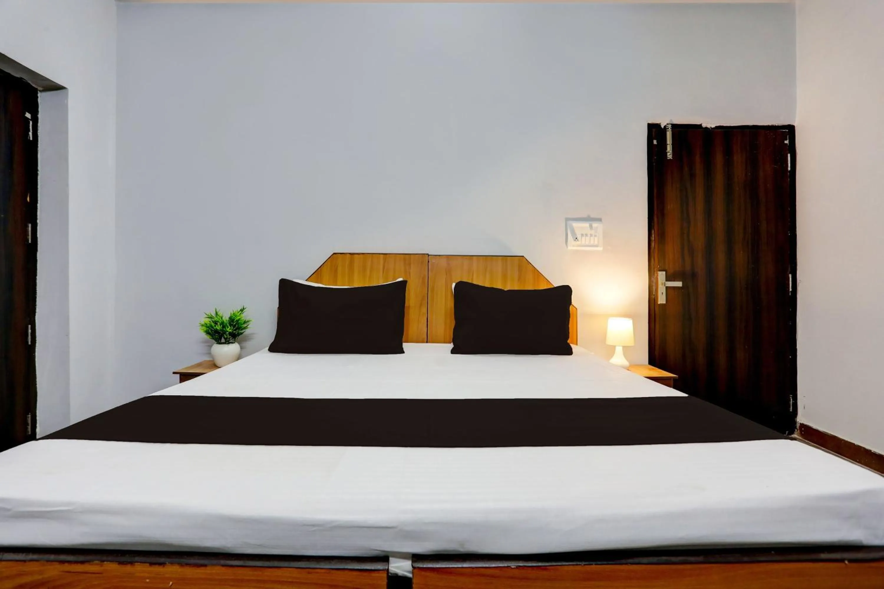 Bedroom in Hotel O 4 Square Residency