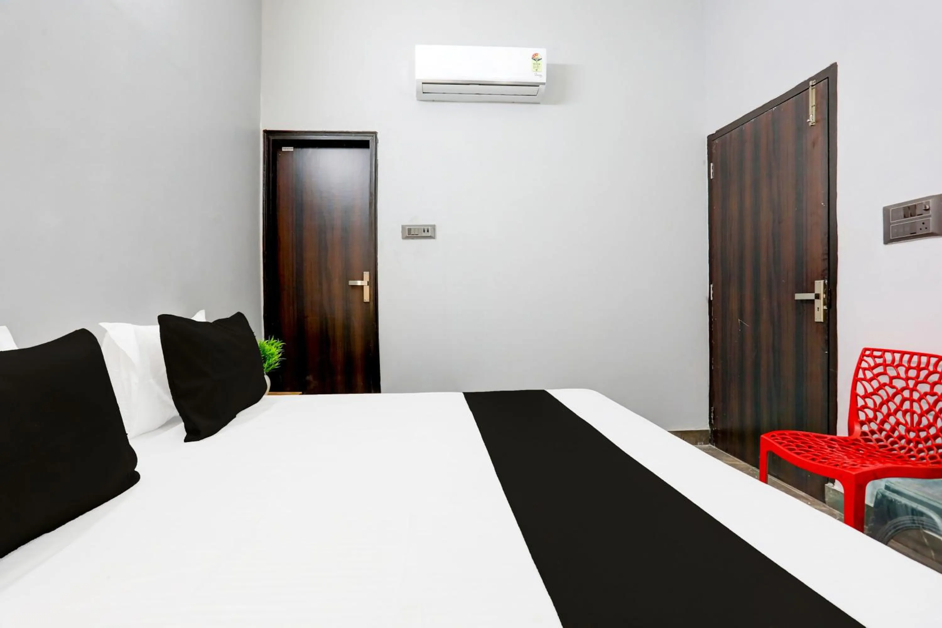 Bedroom in Hotel O 4 Square Residency