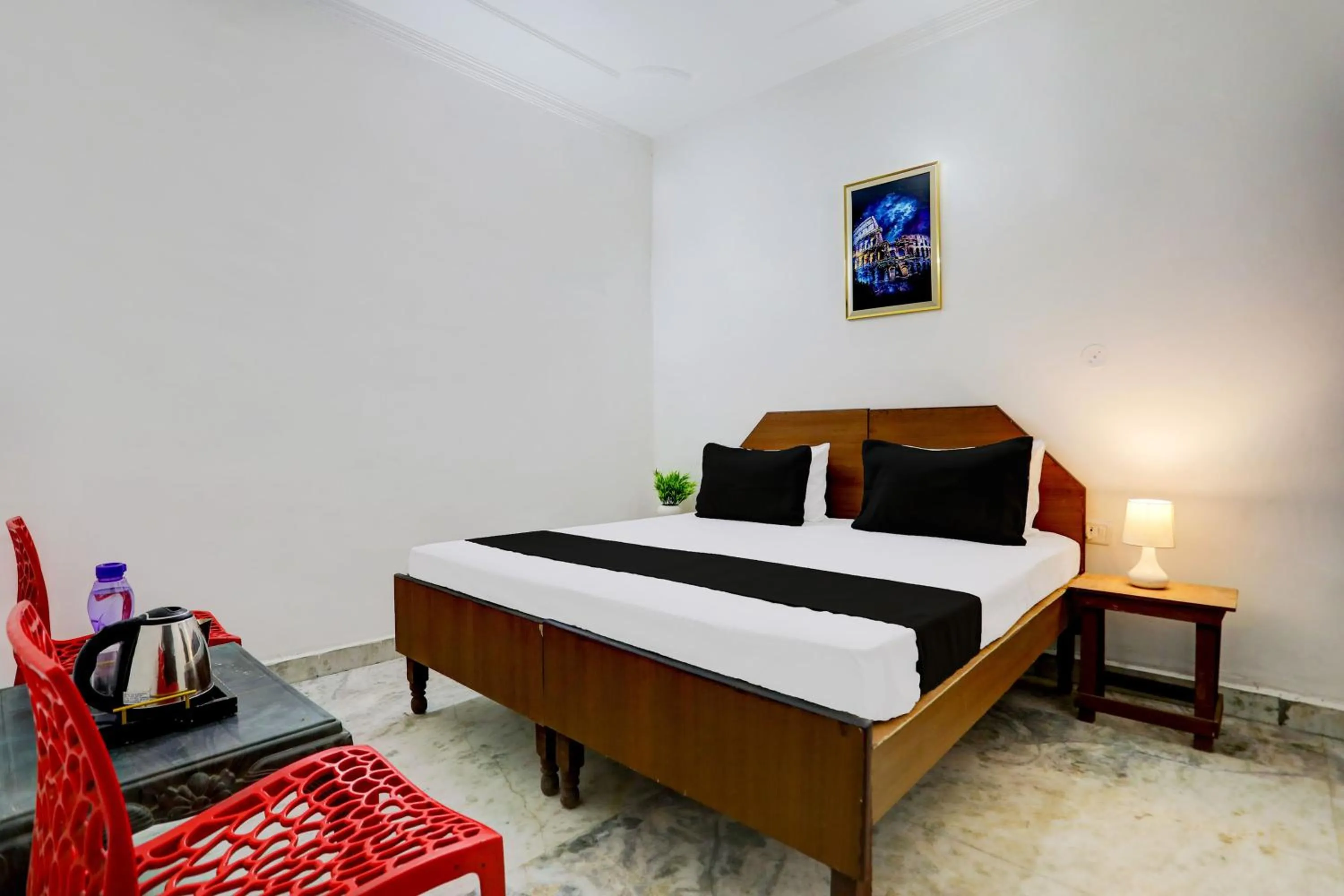 Bedroom in Hotel O 4 Square Residency