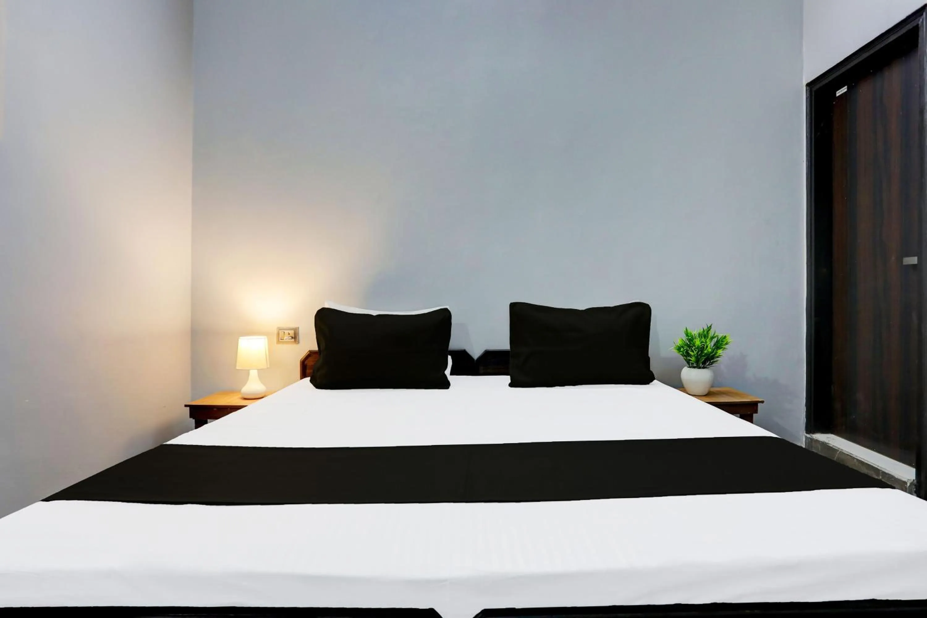 Bedroom in Hotel O 4 Square Residency