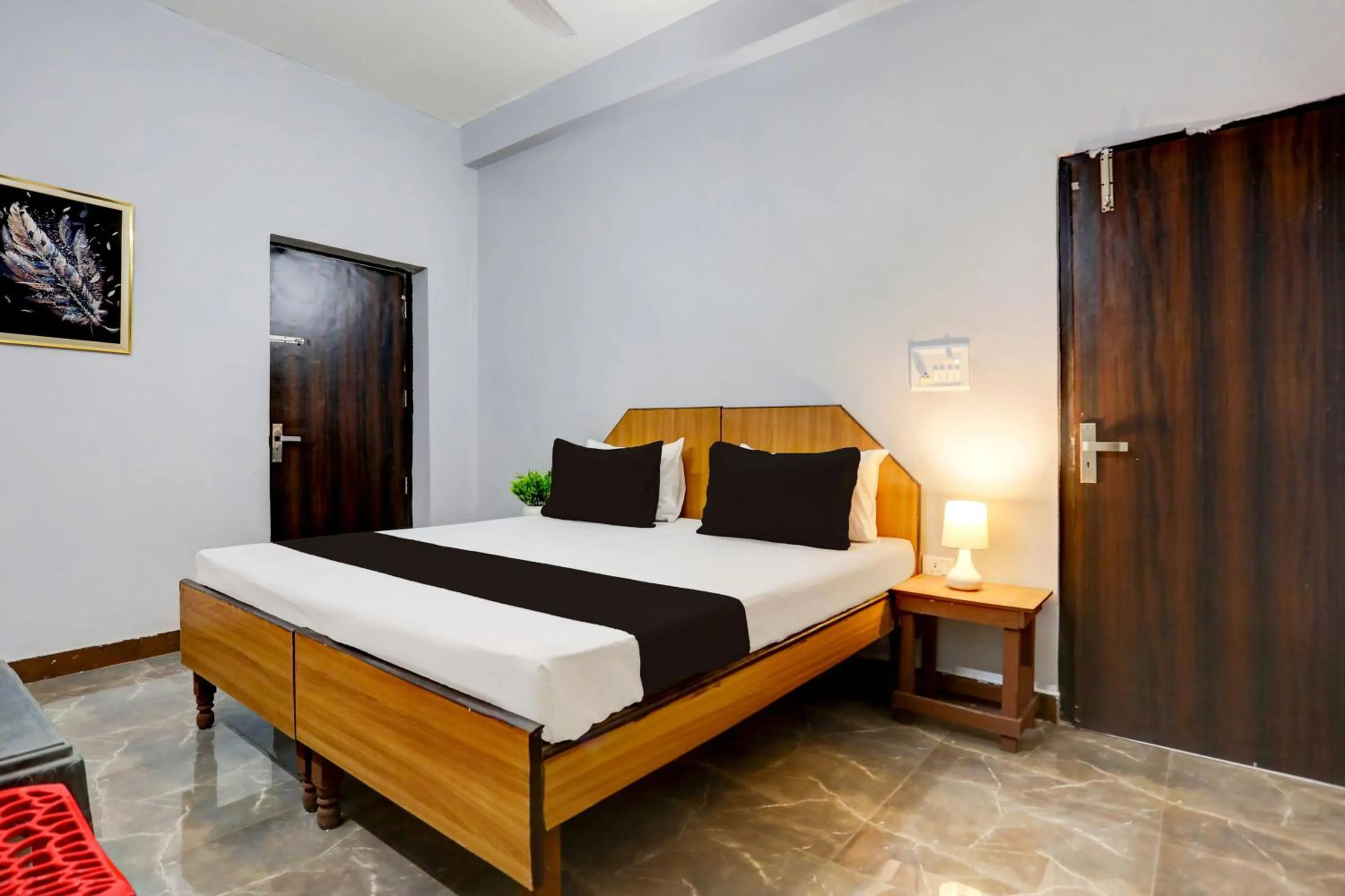 Facade/entrance in Hotel O 4 Square Residency