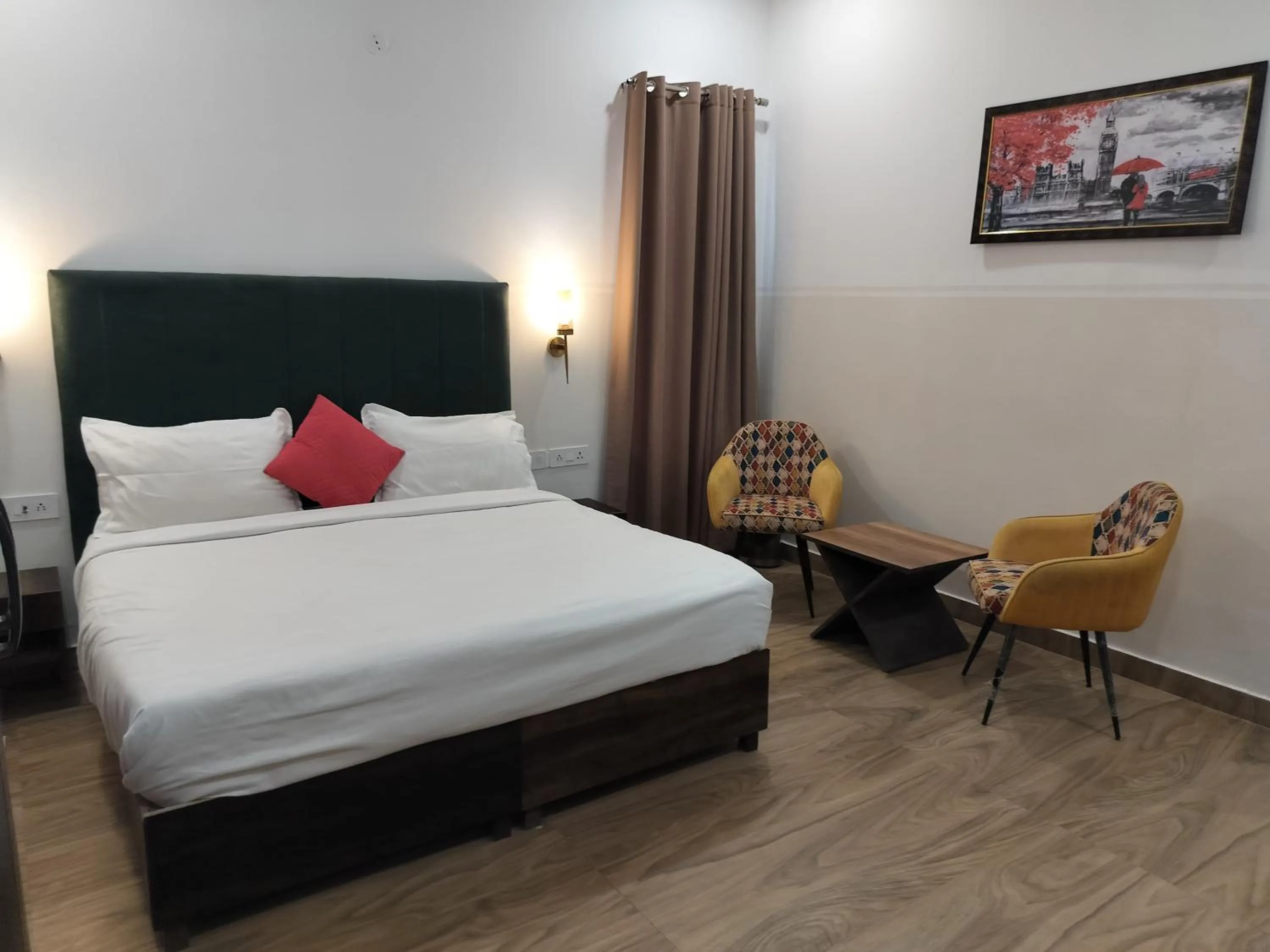 Bedroom, Bed in Saffron Inn - Expo India Mart