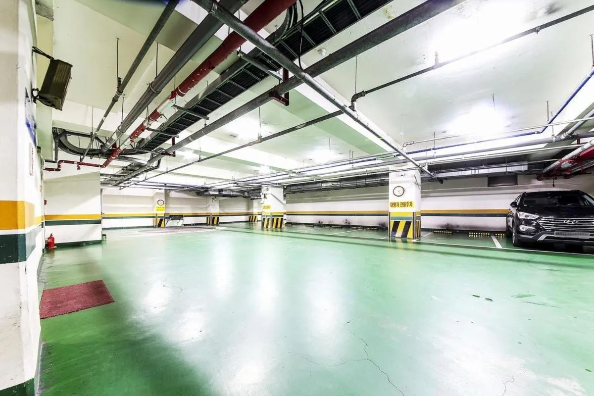 Parking in Hwamyeong Sky Hotel