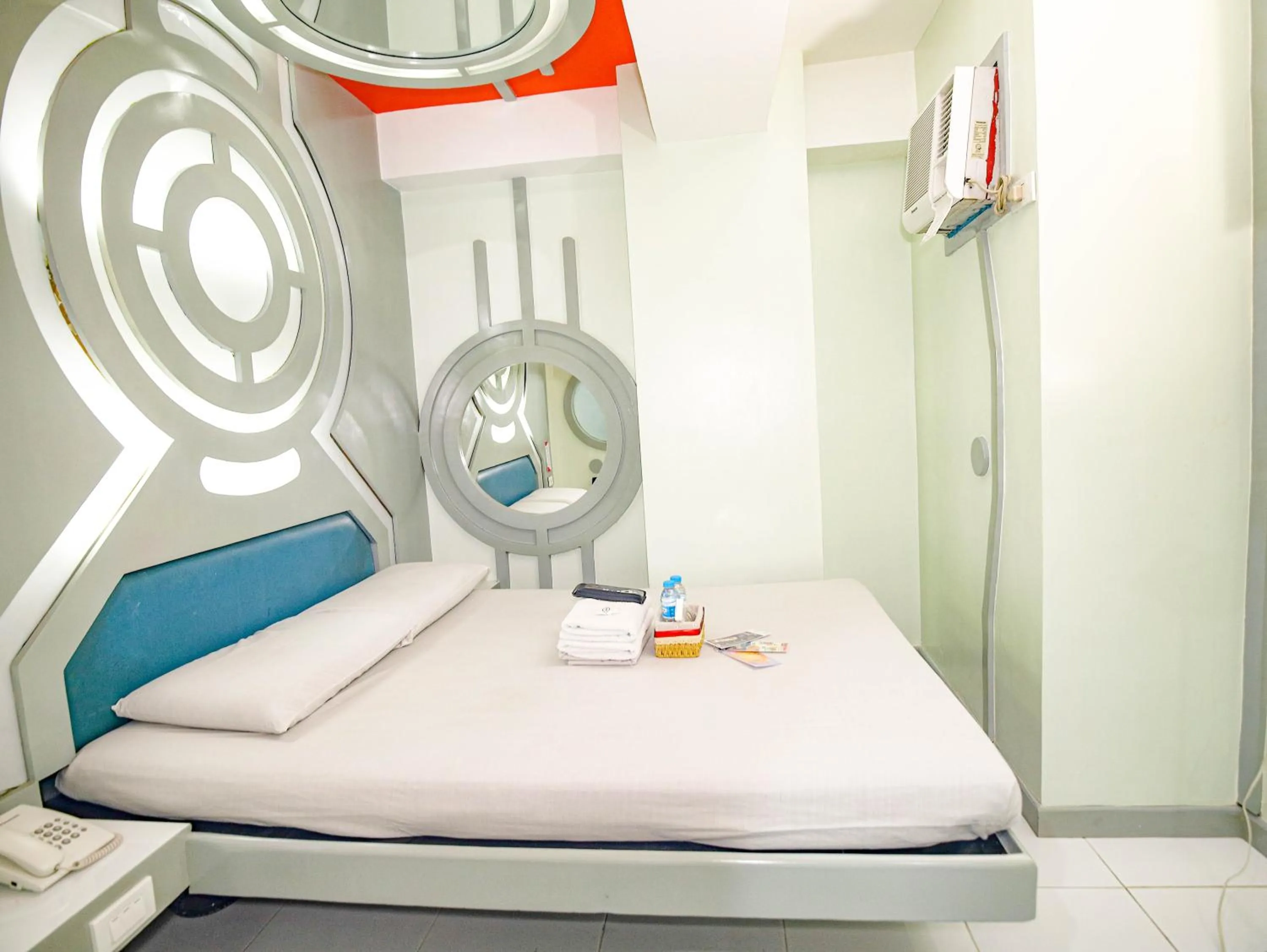 Bed in Astrotel Monumento