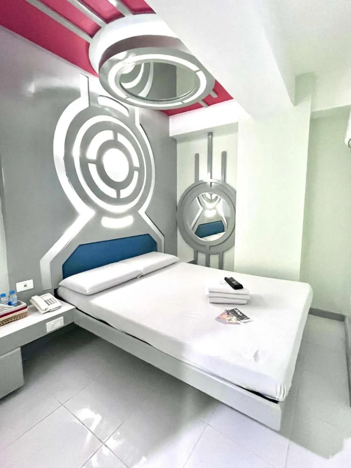 Bed in Astrotel Monumento