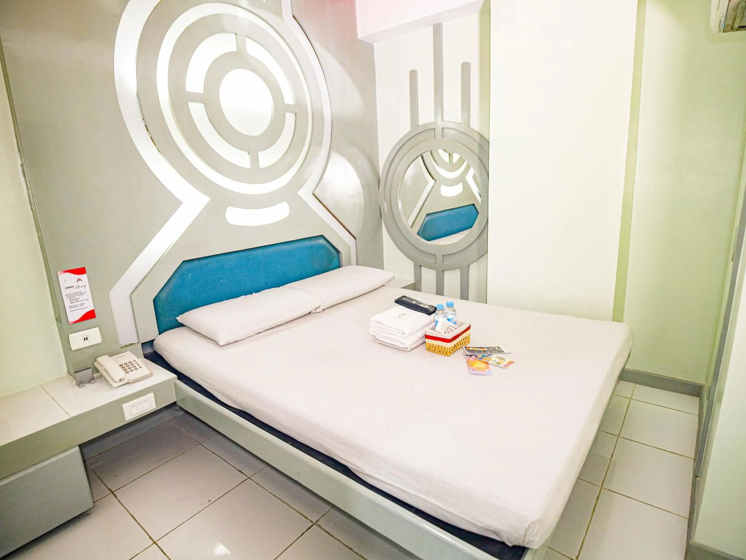 Bed in Astrotel Monumento