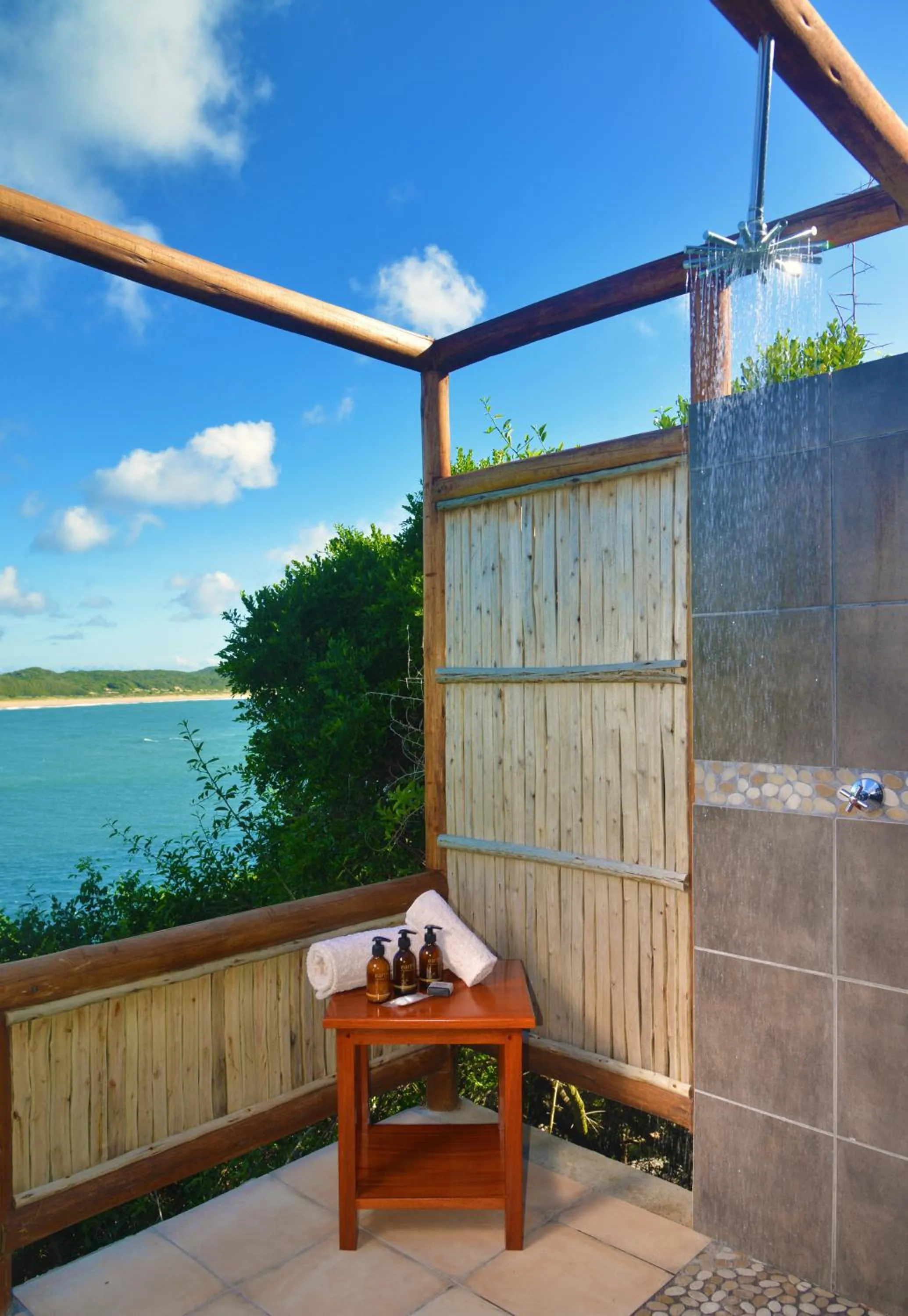 Shower in Machangulo Beach Lodge